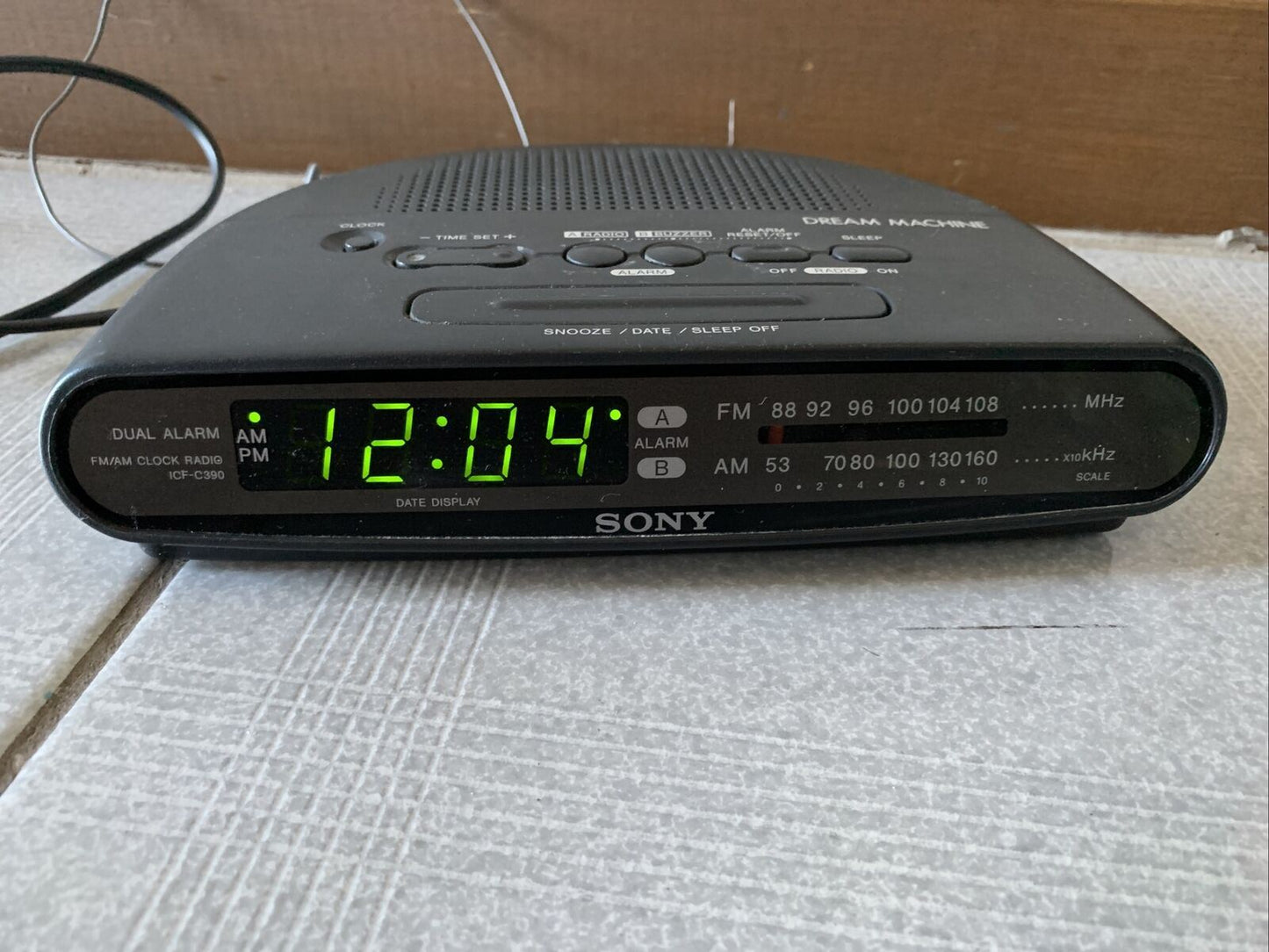 Sony Dream Machine Radio Alarm Clock  ICF-390