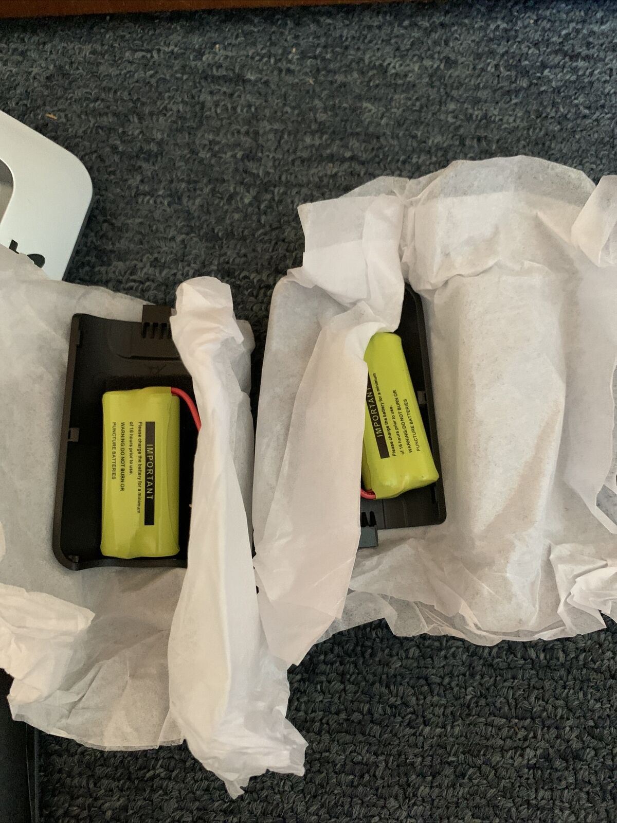 2x Telstra Long Range 12750 Cordless Phone Handset + Extension Dock Only