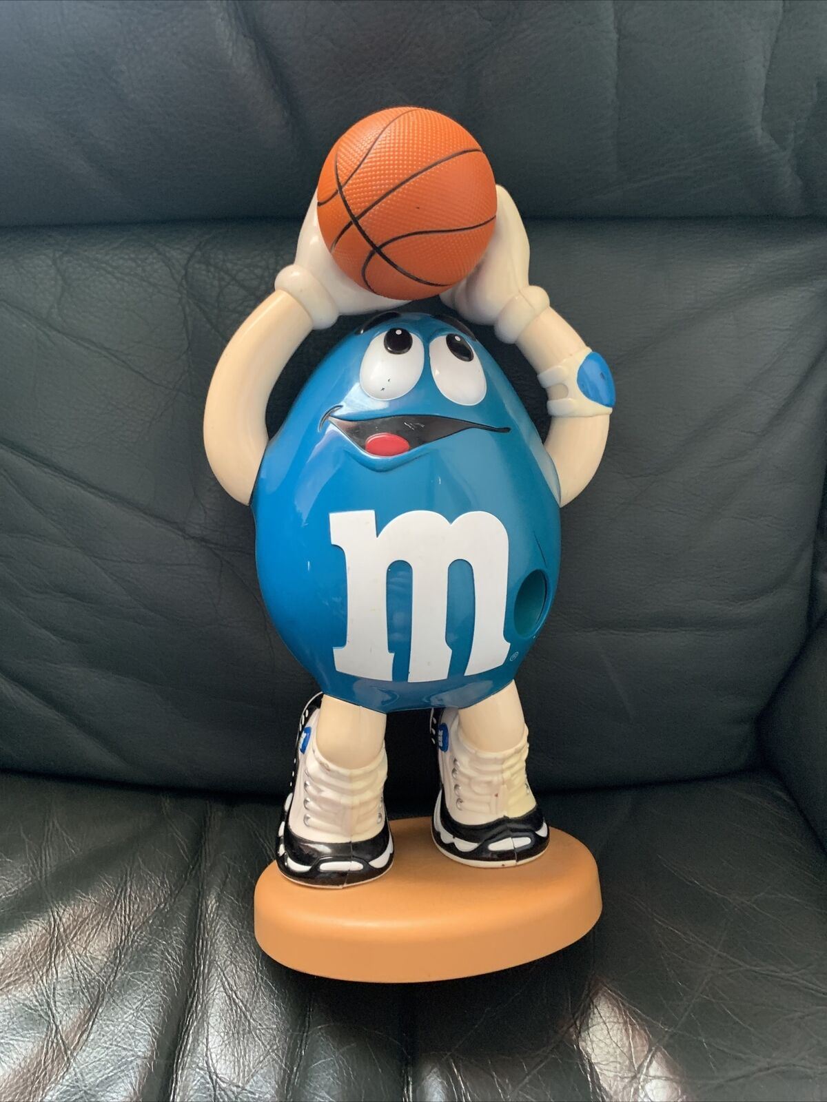 Vintage M&M Basketball Blue Peanut Dispenser Collectable Limited Edition