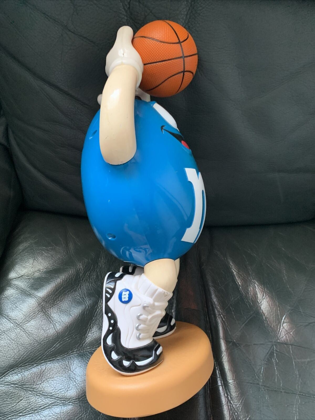 Vintage M&M Basketball Blue Peanut Dispenser Collectable Limited Edition