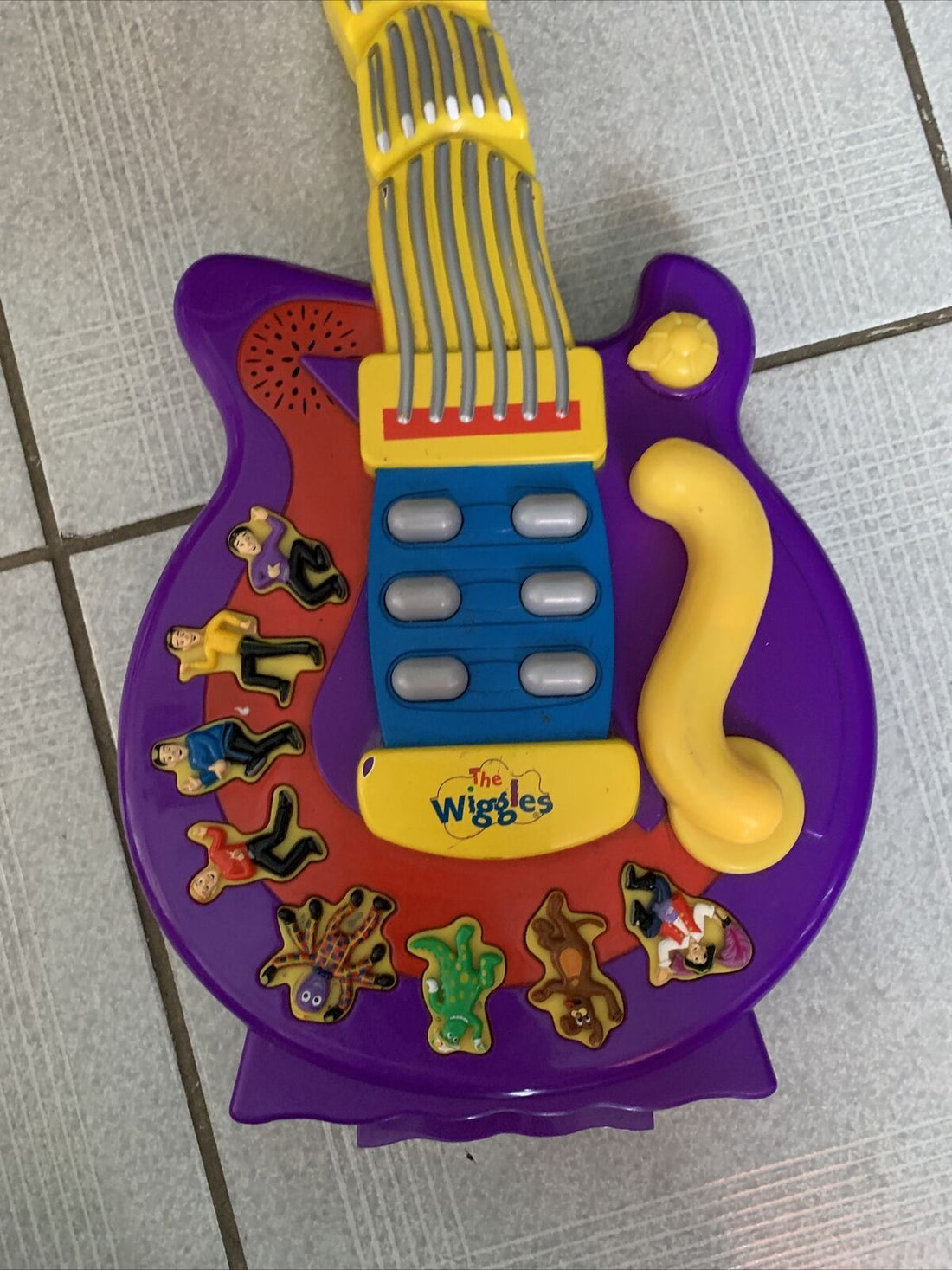 The Wiggles Guitar 2004 *Working But Very Low Volume – Retro Unit
