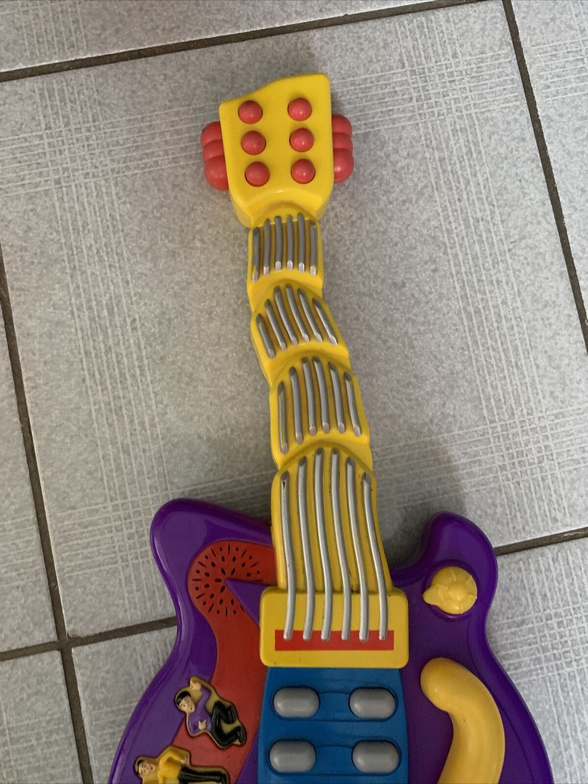 The Wiggles Guitar 2004 *Working But Very Low Volume