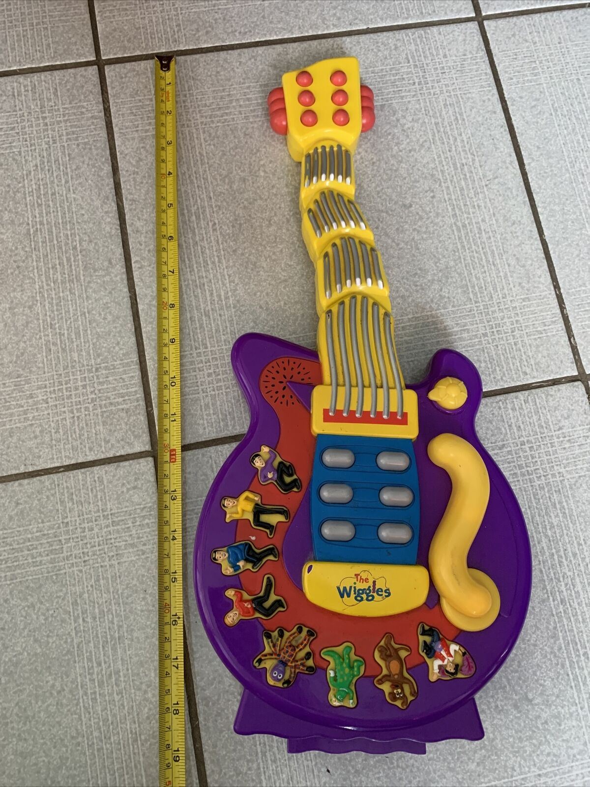 The Wiggles Guitar 2004 *Working But Very Low Volume