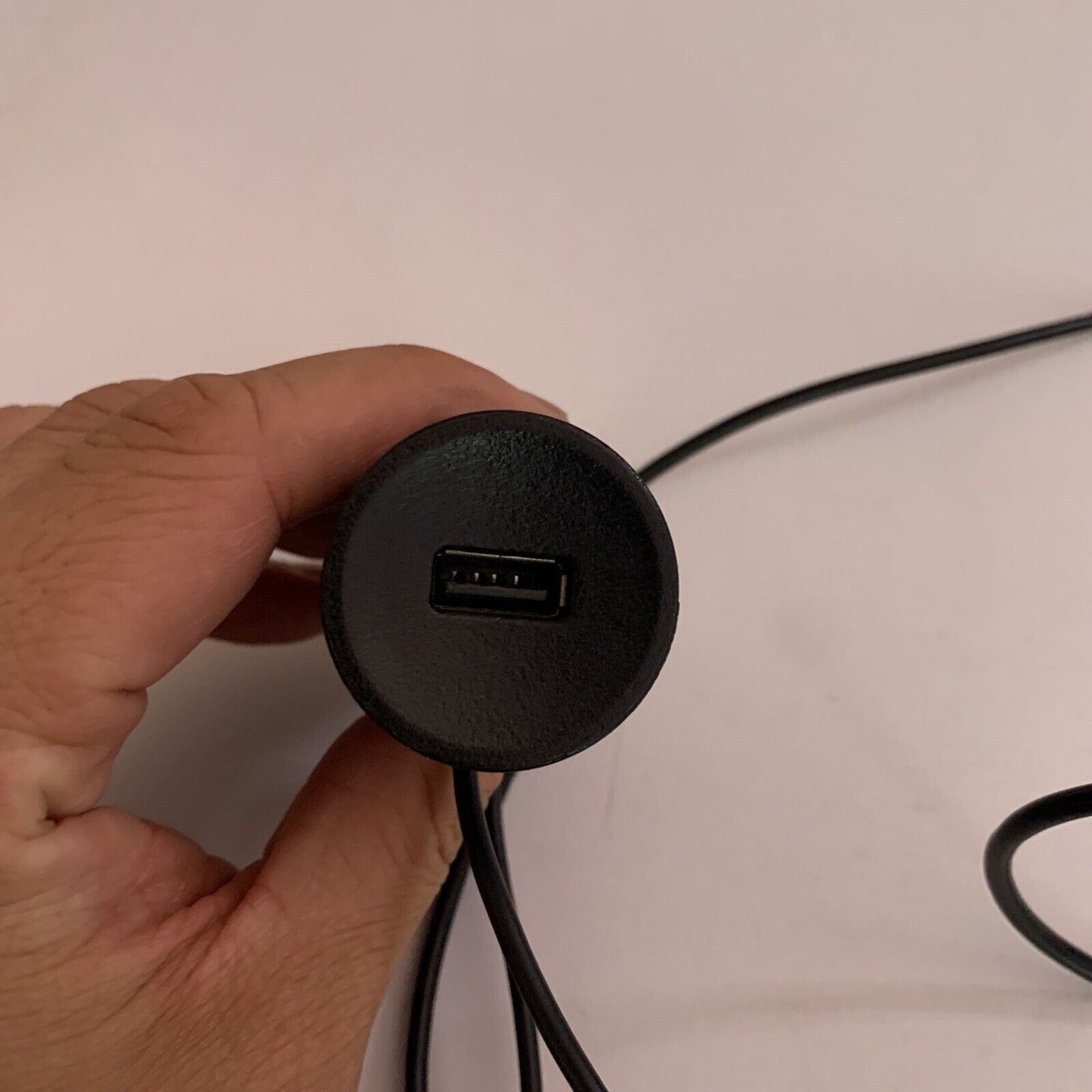 Belkin Tunecast Auto F8Z449-AU FM Transmitter & Cigarette USB Charger 3.5mm Jack