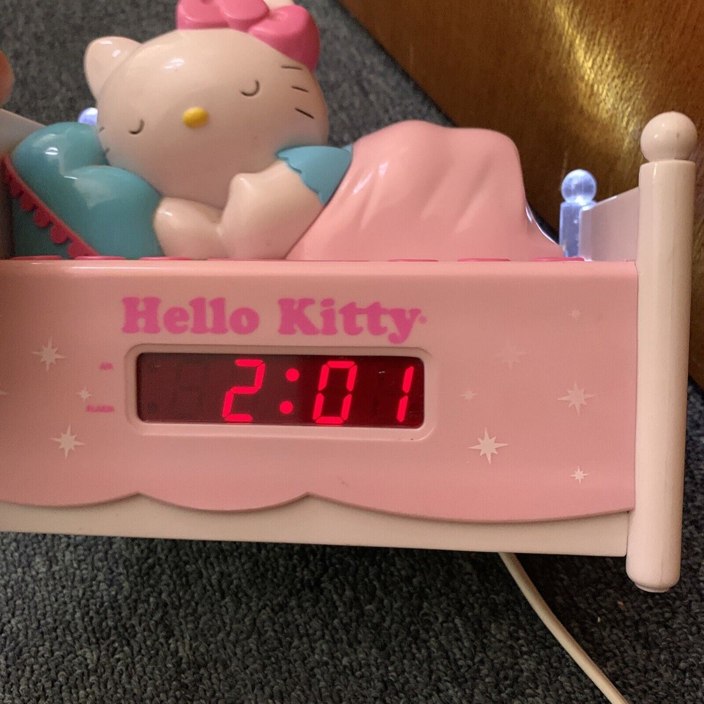 Official Hello Kitty Sleepy Kitty Alarm Clock Radio with Bed Post Night Light