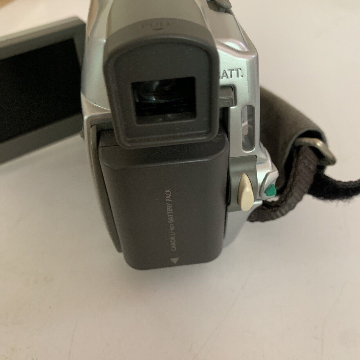 Canon MV800i Mini DV Digital Video Camcorder *Doesn't Eject