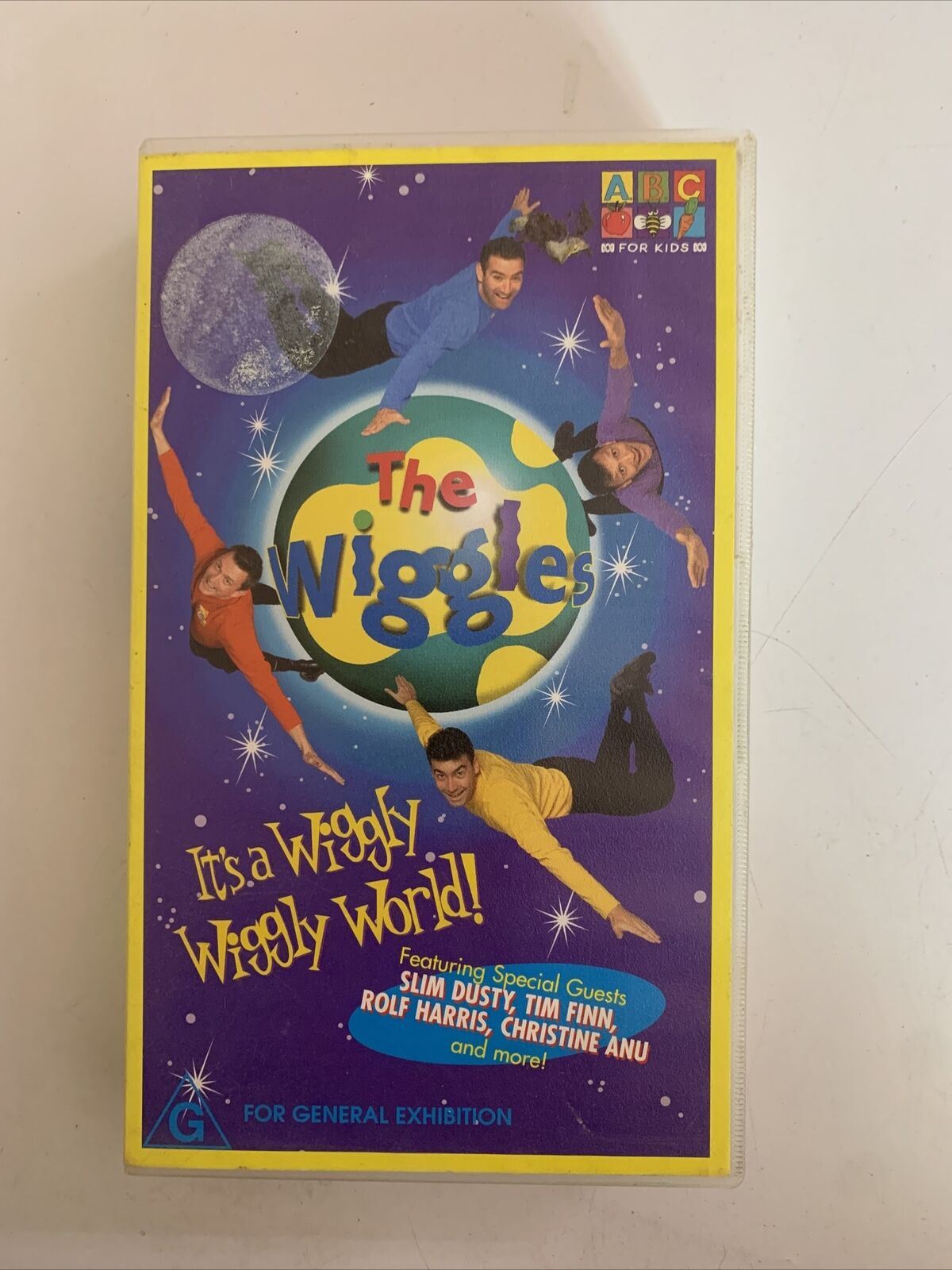 The Wiggles - It's A Wiggly Wiggly World VHS PAL Cassette ABC 2000