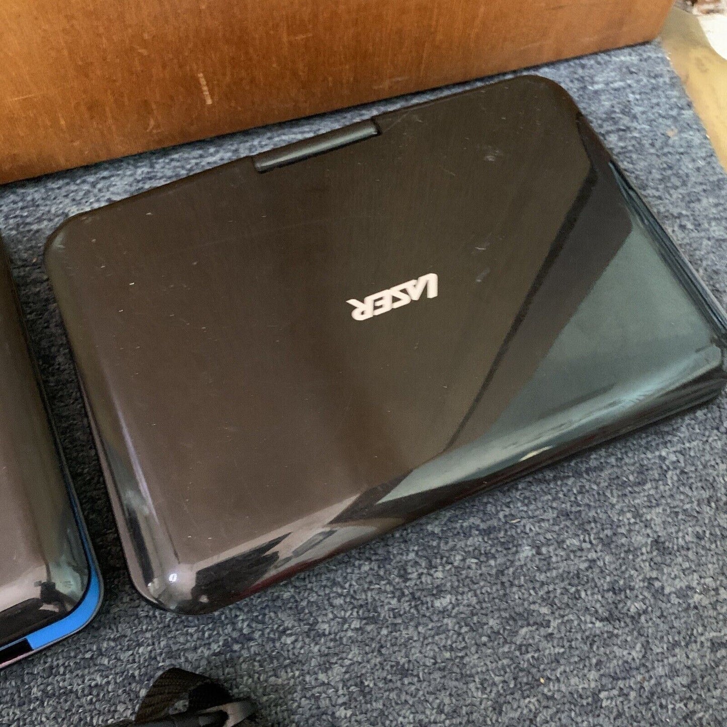 5x LCD Portable Player 7inch to 10inch *For Parts Or Repair