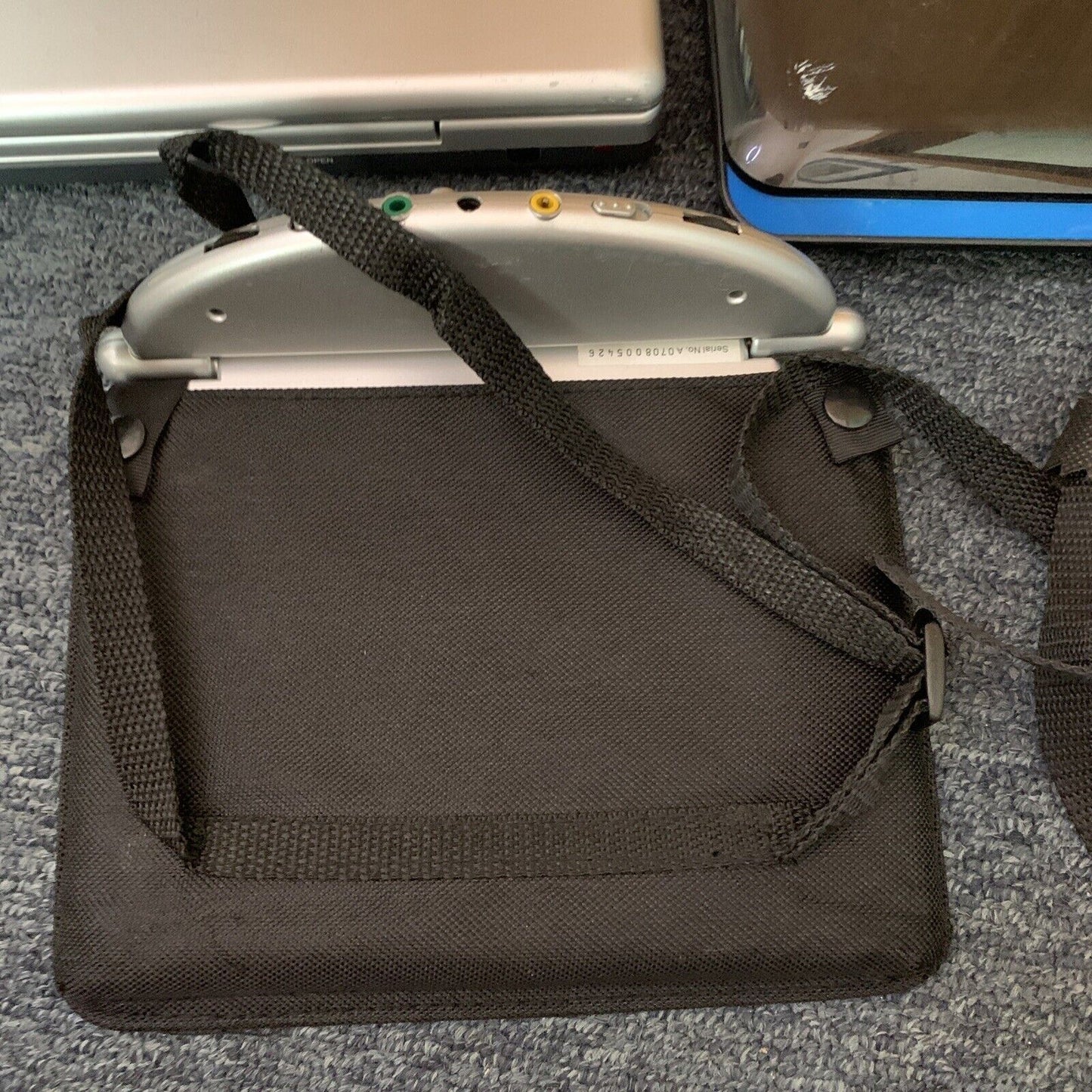 5x LCD Portable Player 7inch to 10inch *For Parts Or Repair