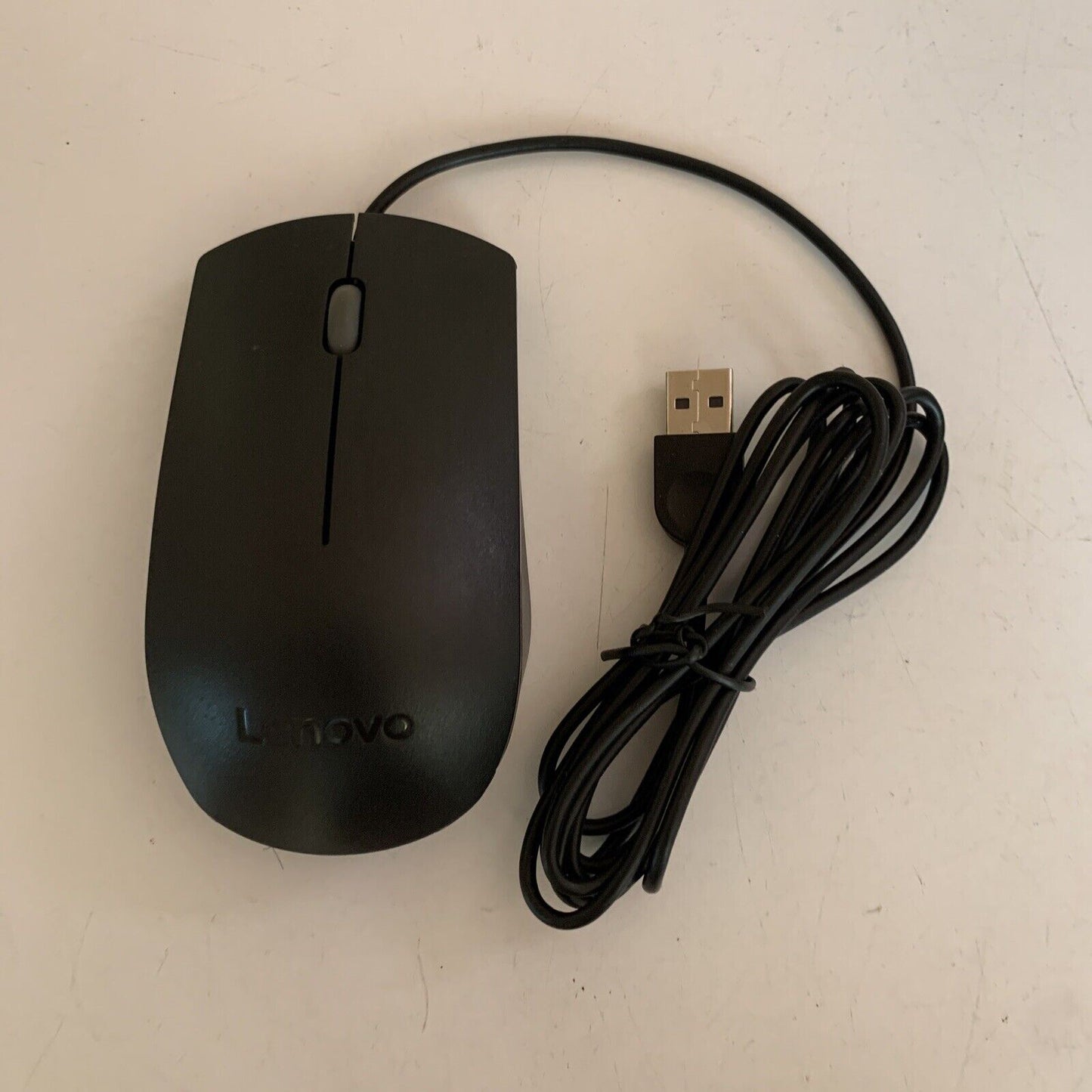 Lenovo Black Wired USB Optical Mouse 1600 DPI Ambidextrous  MOJUUO