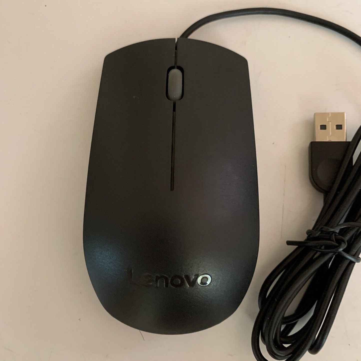 Lenovo Black Wired USB Optical Mouse 1600 DPI Ambidextrous  MOJUUO