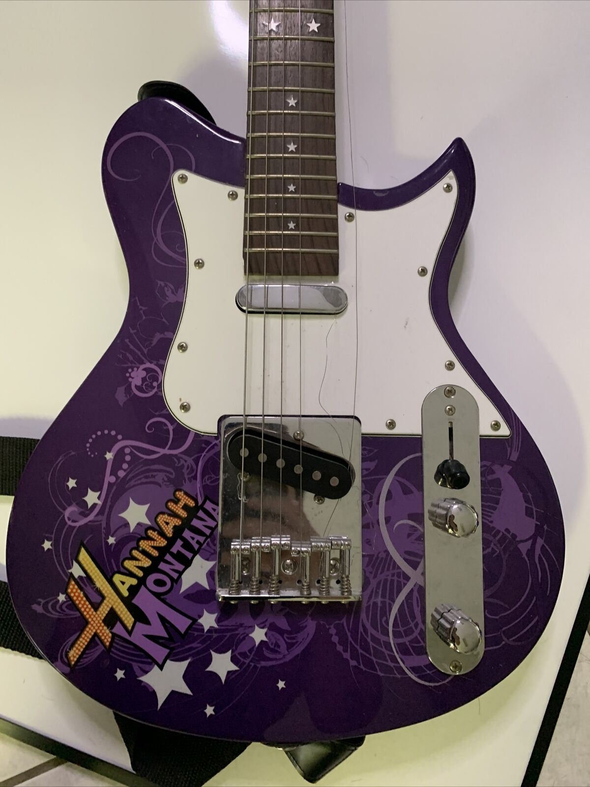 Disney Hannah Montana Electric Guitar Washburn 3/4 Size 6 Strings 22 Frets