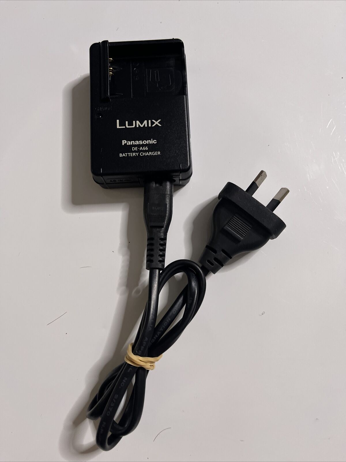 Genuine Official Panasonic Lumix DE-A66 Battery Charger