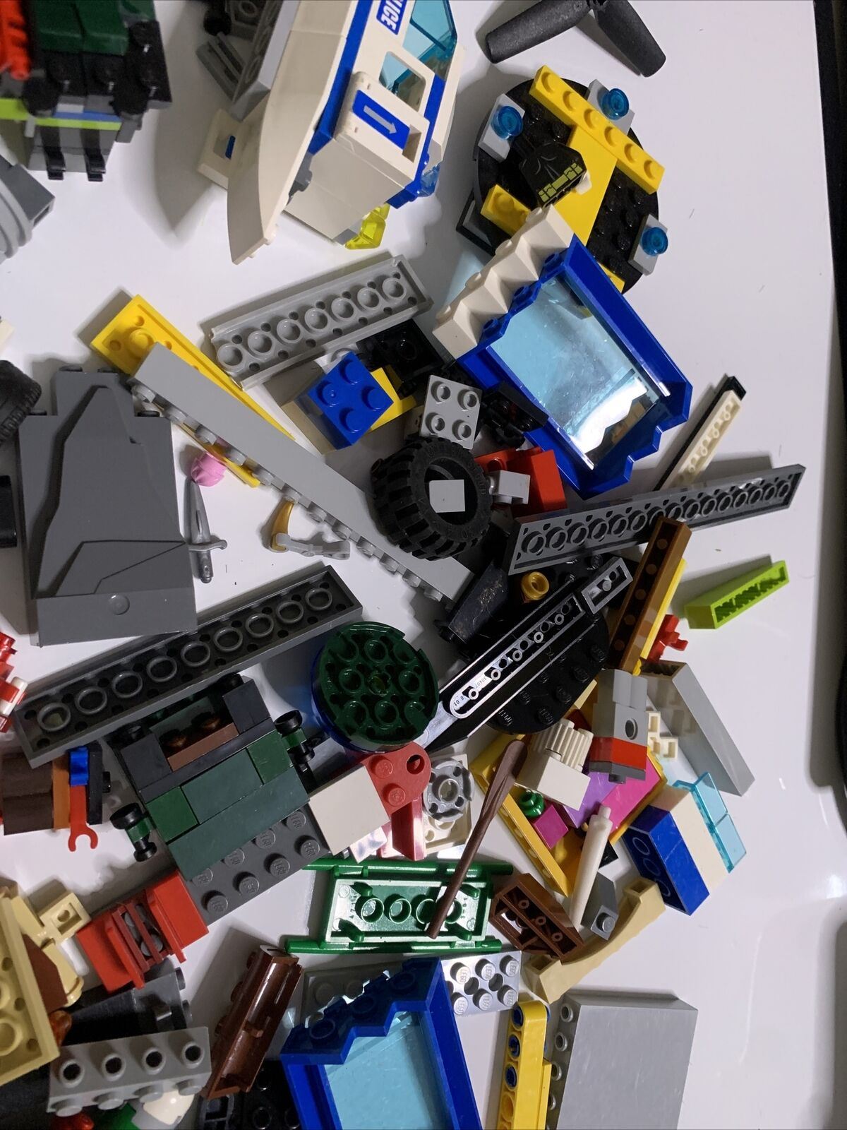 Bulk Genuine Lego Mixed Set 980g Boat Car Wheels Police Plane Pieces