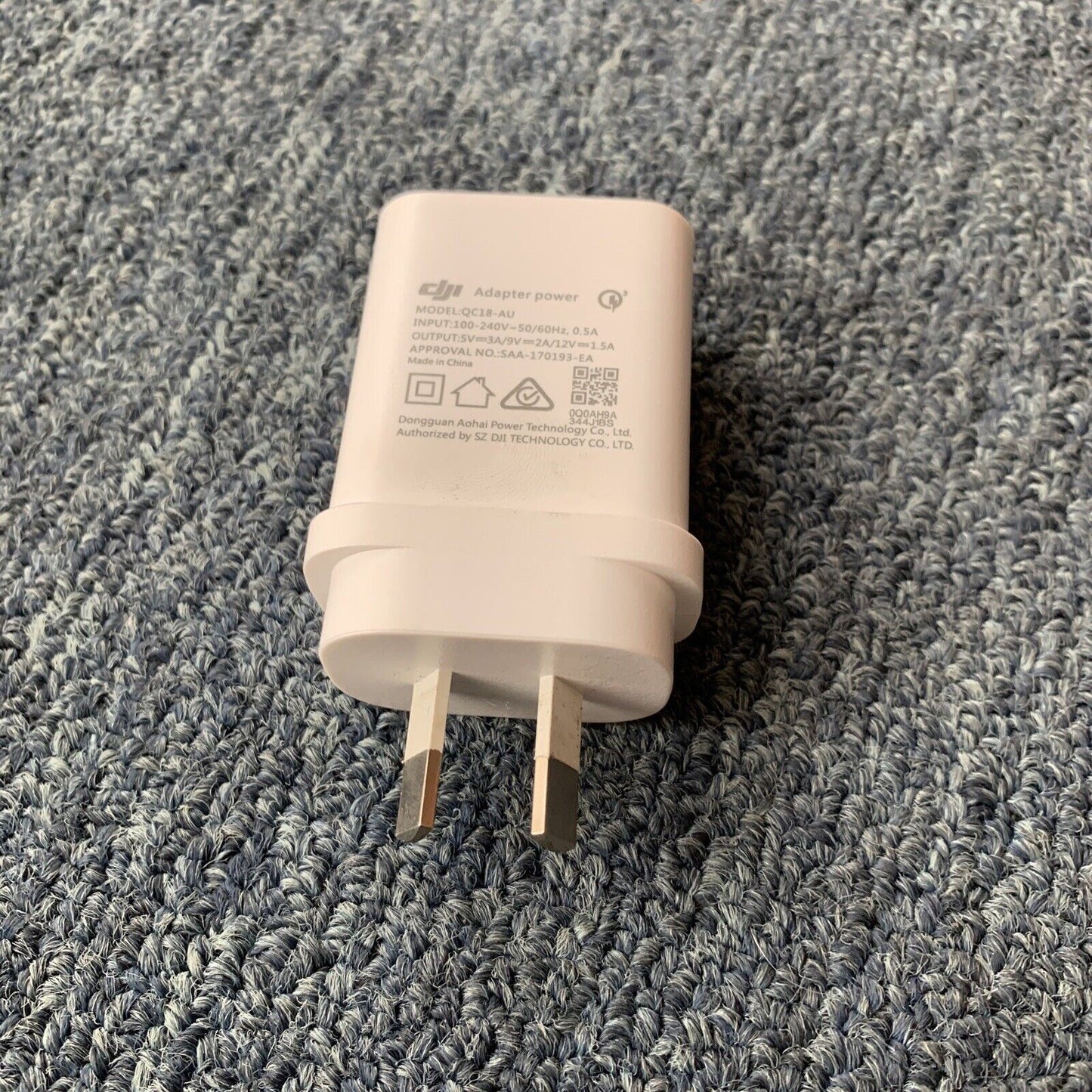 DJI Power Adapter USB QC18-AU Input: 100-240V Output: 5v 3A 9v 2A 12V 1.5A