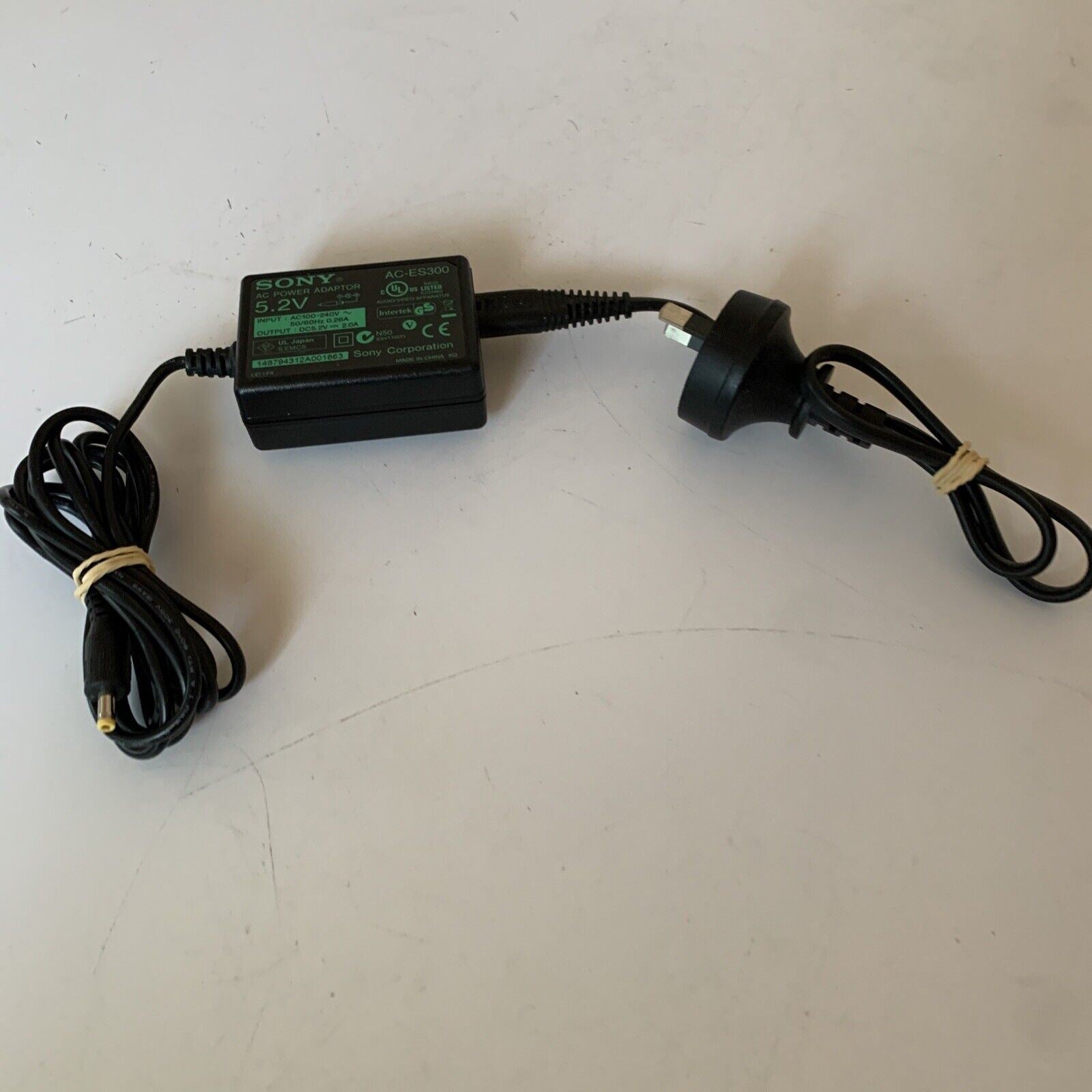 Alimentatore Sony AC-E0530 5V 3A 15W - Universale, Funzionante, Può Avere Graffi