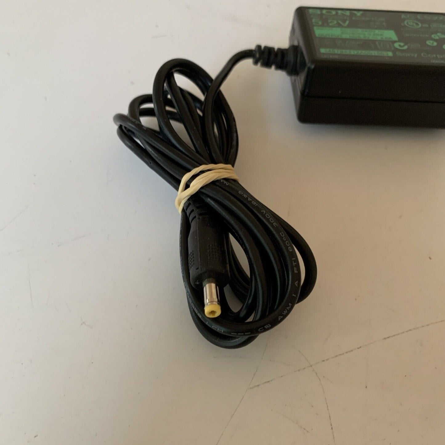 Genuine Sony AC-ES300 AC Power Adaptor 5.2v 2A Power Supply