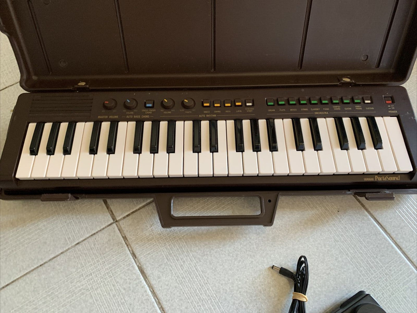 Vintage YAMAHA PortaSound Model PS-3 Keyboard w Carry Case & Power Supply