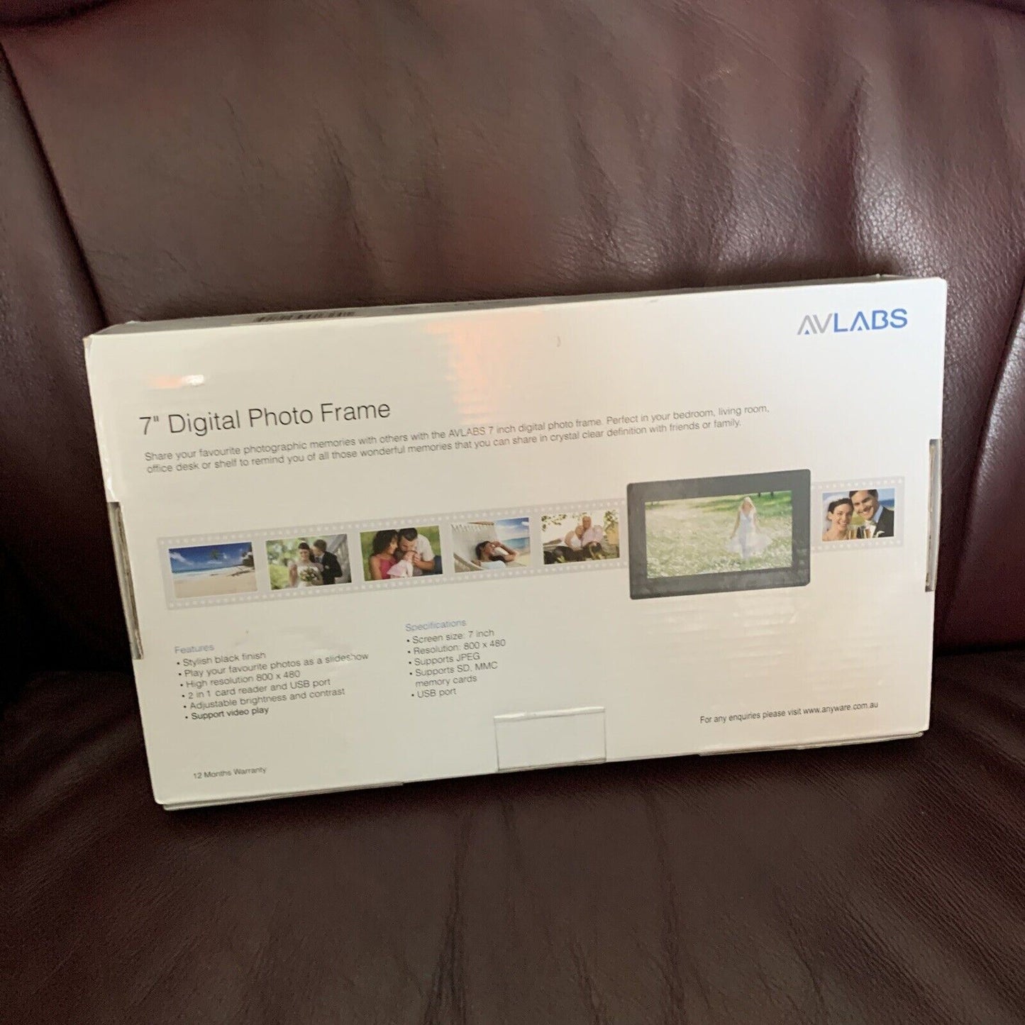 AV Labs 7" Digital Photo Frame with 3-in-1 Card Reader & USB NEW