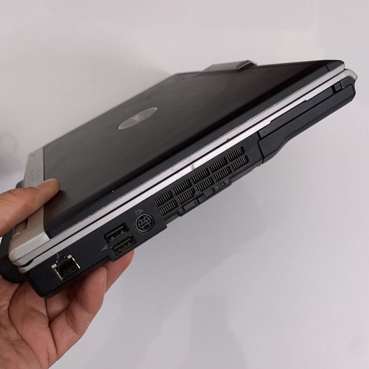 Dell XPS M1210 12" Intel Core 2 2GB 100GB DVD+/-RW Windows 7 Laptop