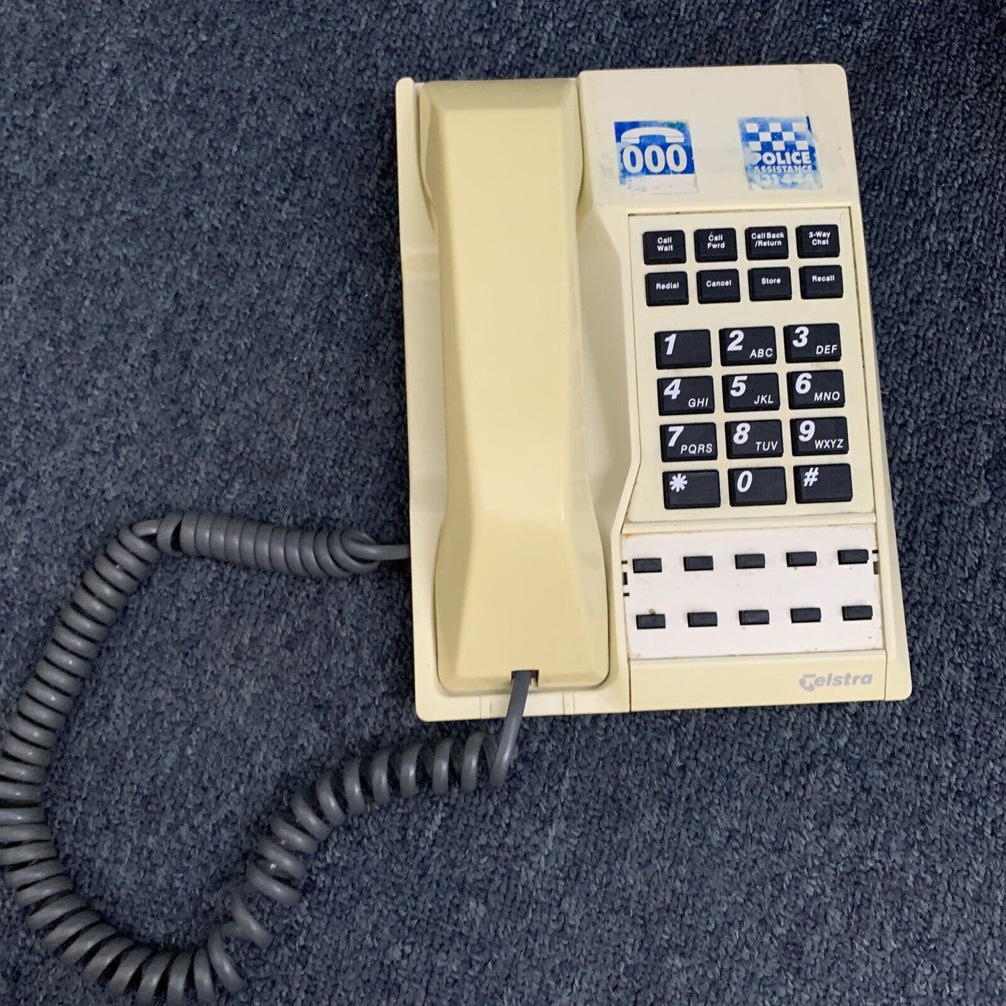 Telstra Touchfone TF400C Landline Desktop Corded Telephone – Retro Unit