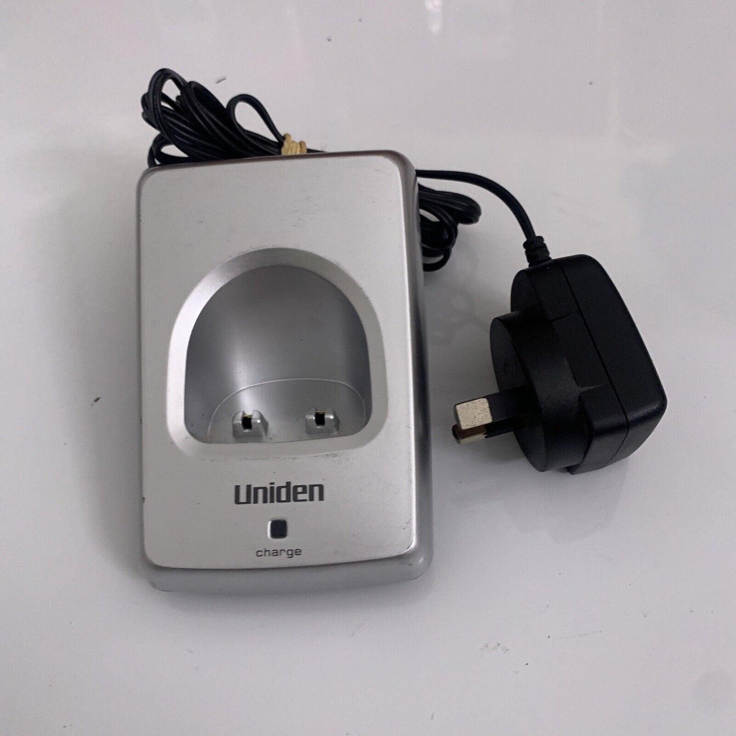 Uniden Cordless Telephone Charger and AAD-600S(M) Power Supply