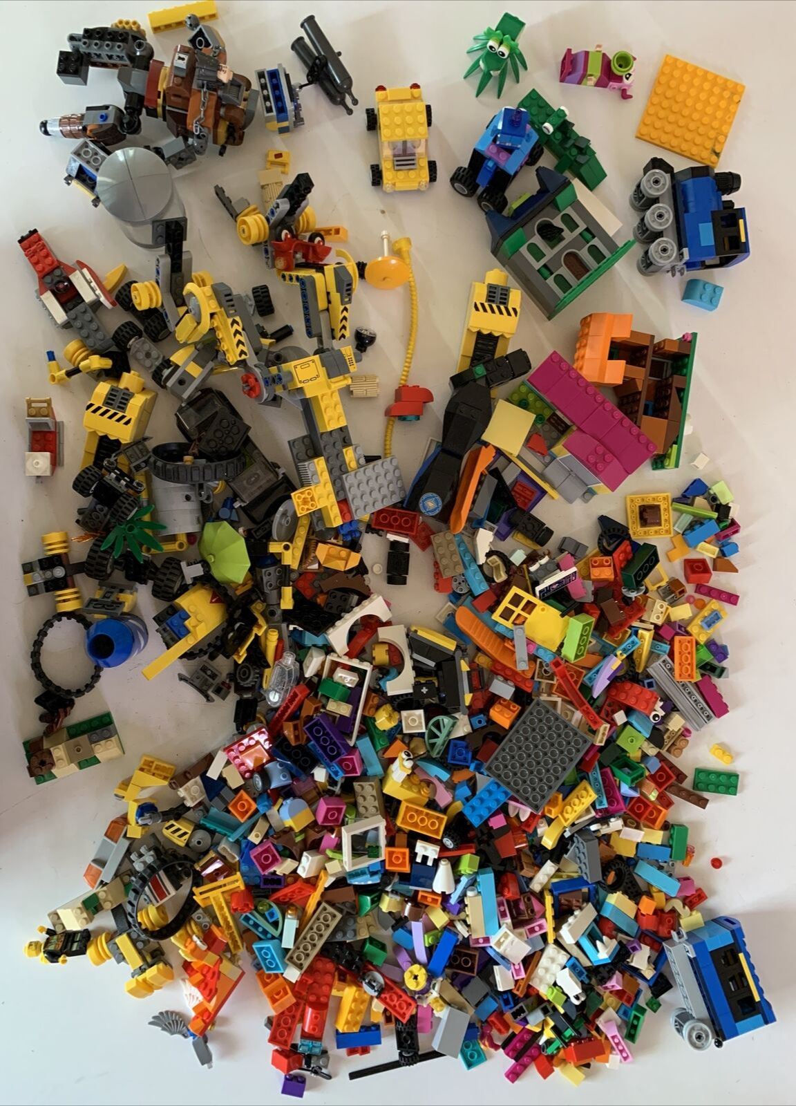 Lego Bulk Assorted Technic Wheels Belts City Friends & More 2.4kg