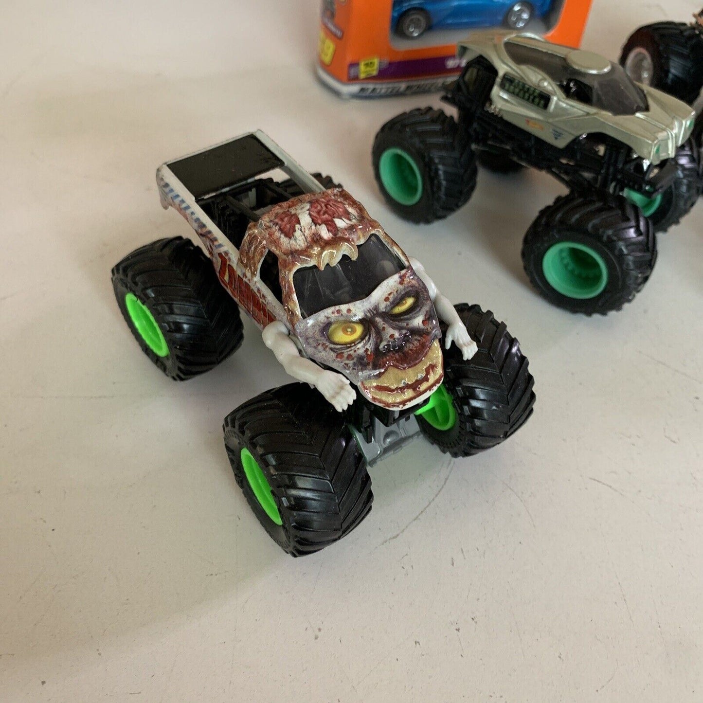 6x Hot Wheels Monster Trucks Matchbox Trucks Cars