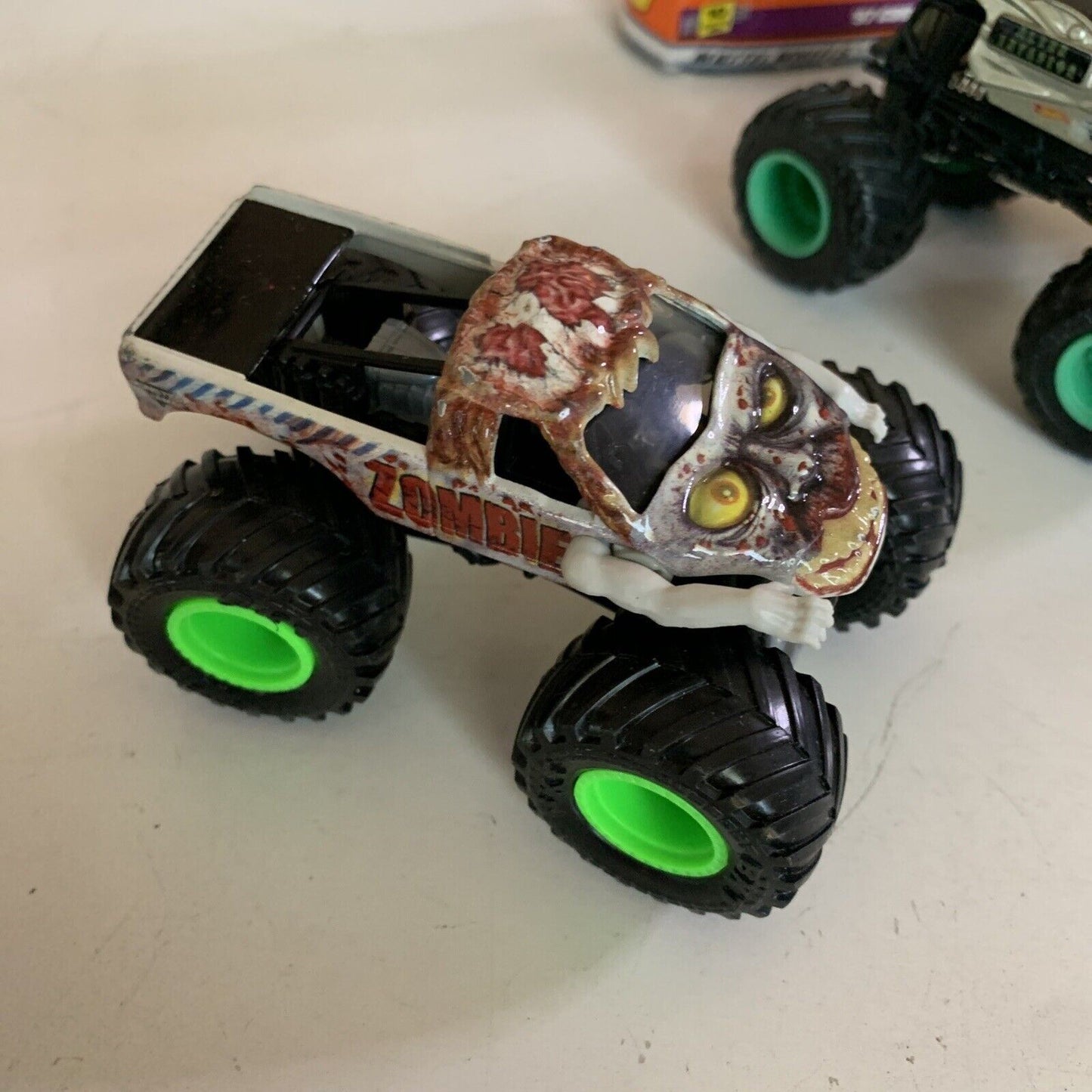 6x Hot Wheels Monster Trucks Matchbox Trucks Cars