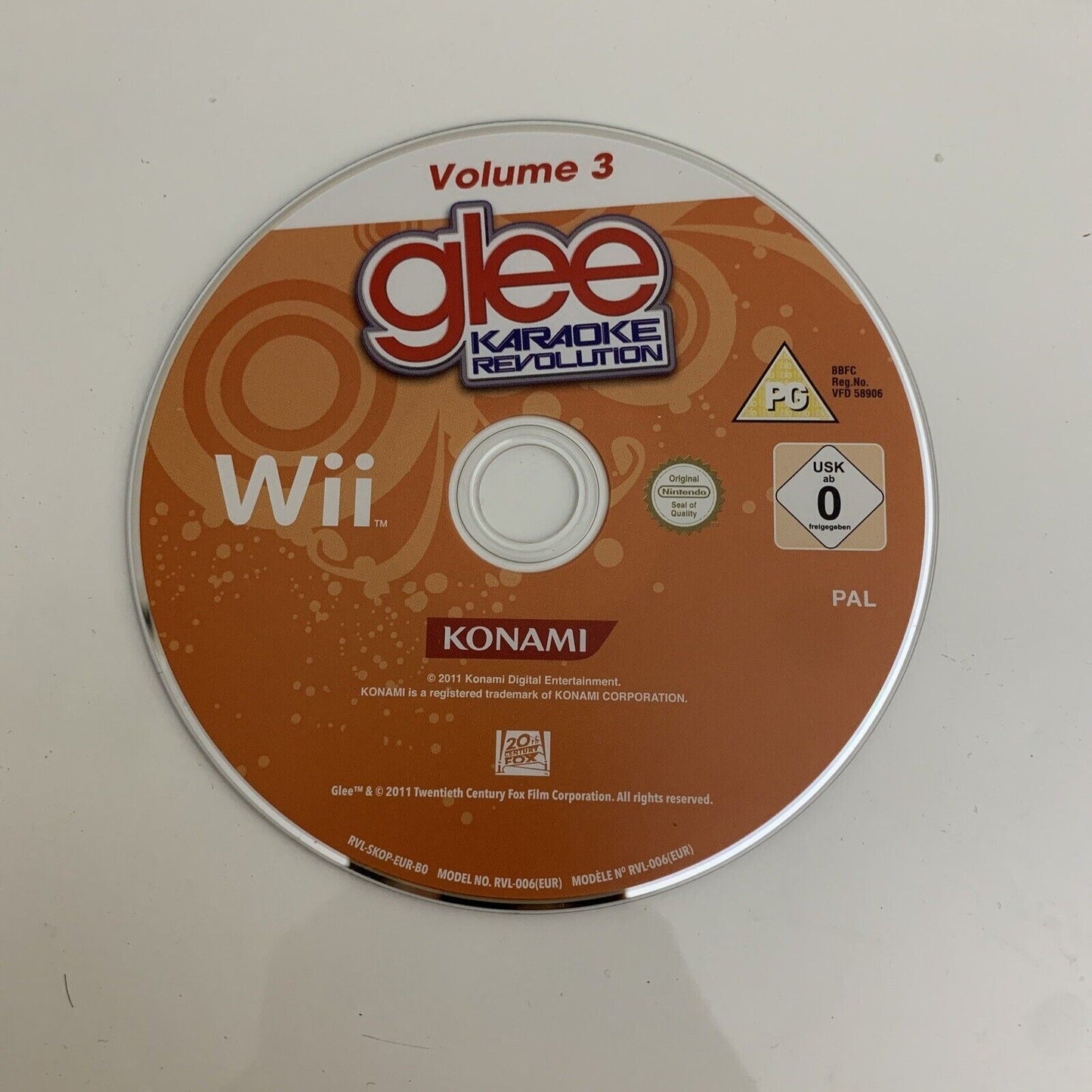 Glee Karaoke Revolution Volume 3 - Nintendo Wii PAL Game *Disc only