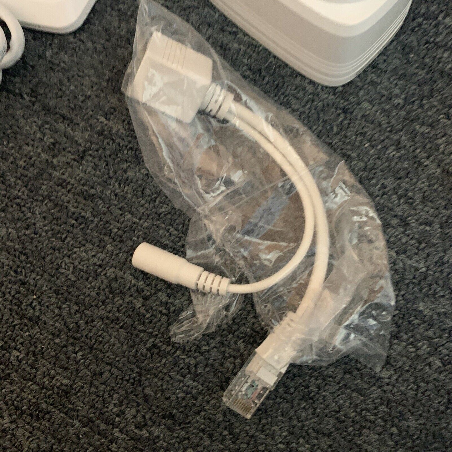 Telstra Smart Home Control & Monitor Kit contain hub, Camera, Smart Power Outlet