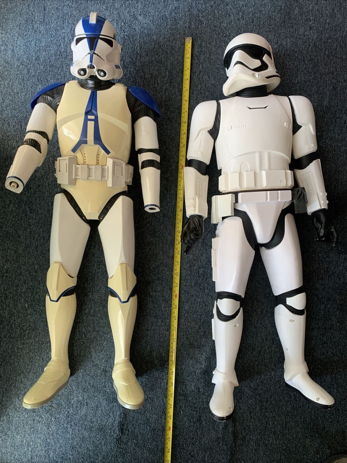 2x Storm Trooper Star Wars 2015 2013 Jaaks Pacific 32"