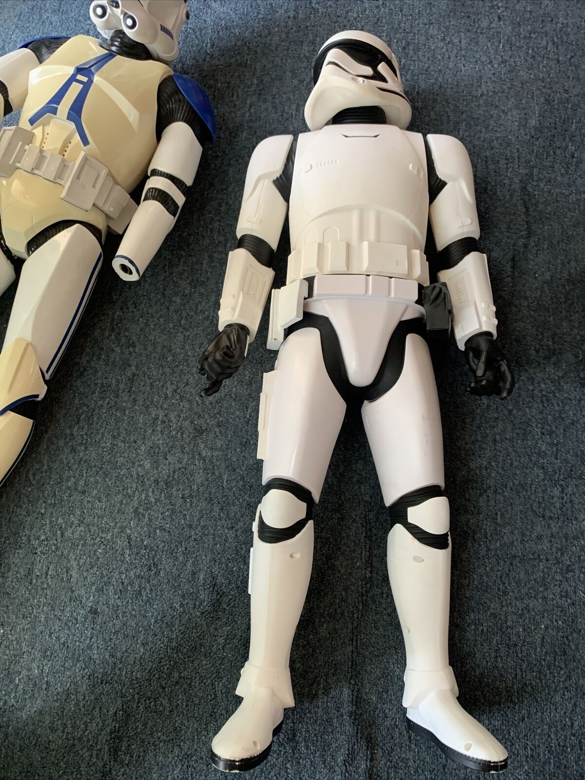 2x Storm Trooper Star Wars 2015 2013 Jaaks Pacific 32"