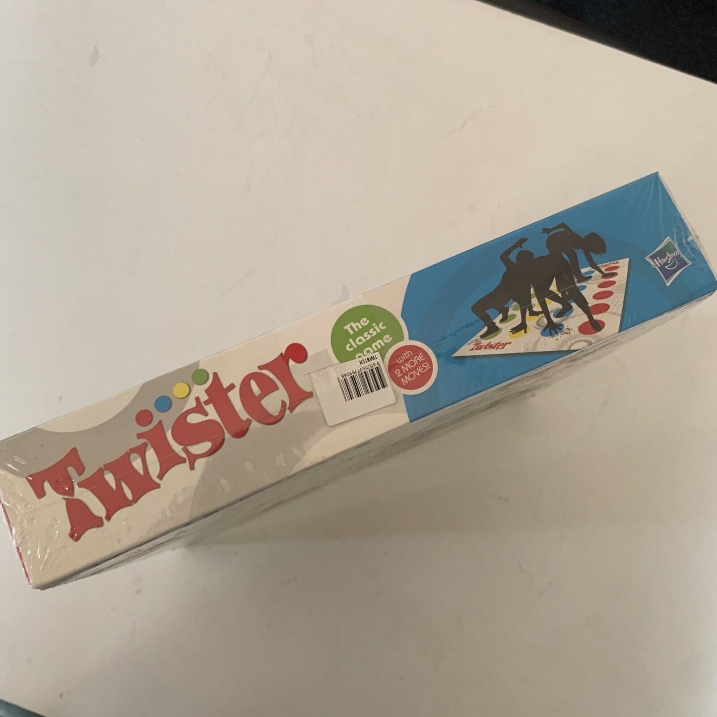 *New Sealed* Hasbro Twister Party Board Game with 2 Extra Moves