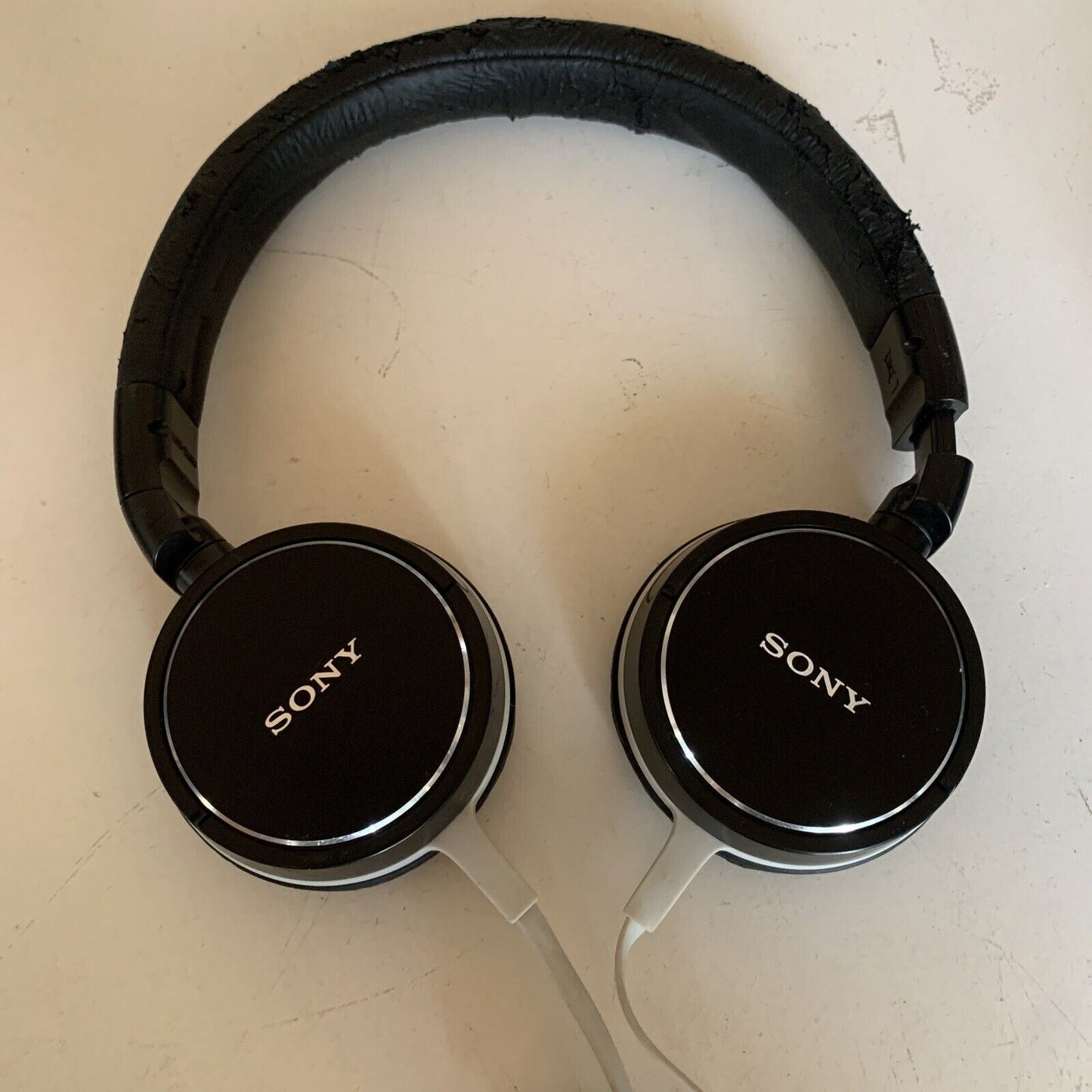 Sony MDR-ZX600 & Phillips Headphones 3.5mm Jack Worn Earpads