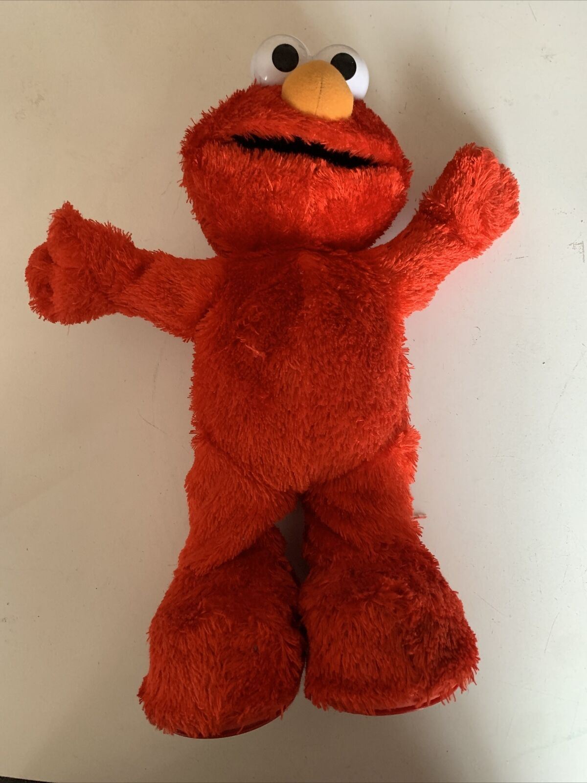 Elmo Dancing Singing Hokey Pokey Sesame Street 2010 Mattel 14"