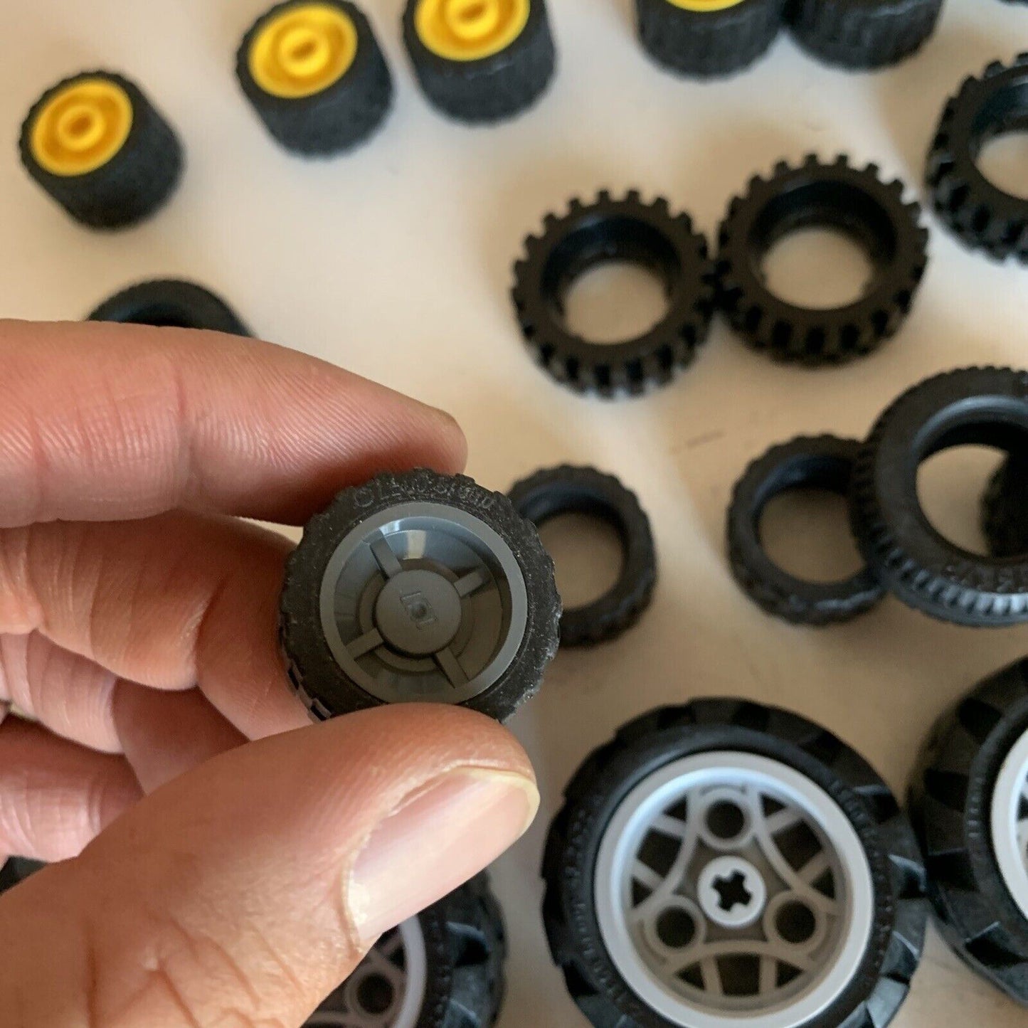 43x Lego Mindstorms Wheels Tires parts