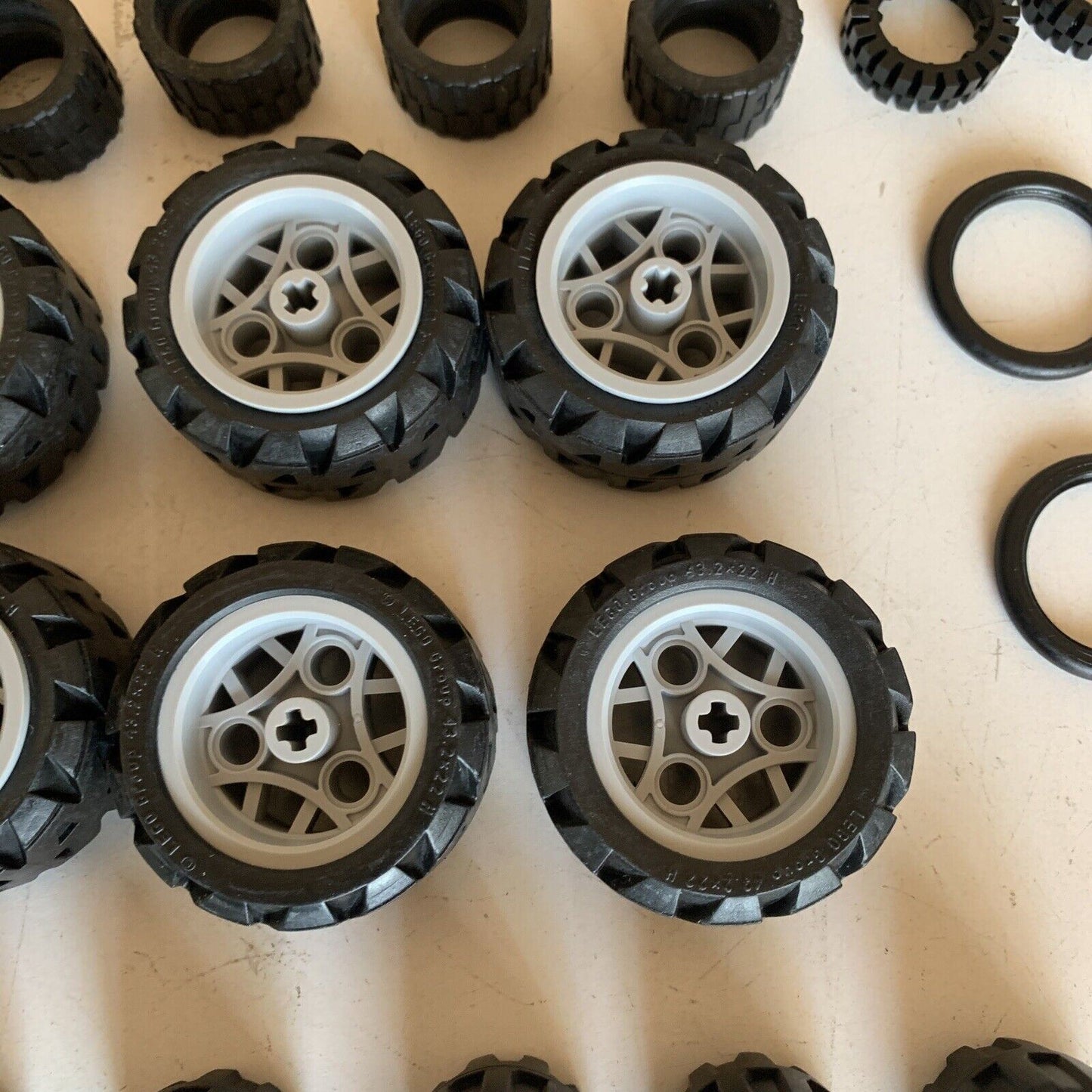 43x Lego Mindstorms Wheels Tires parts