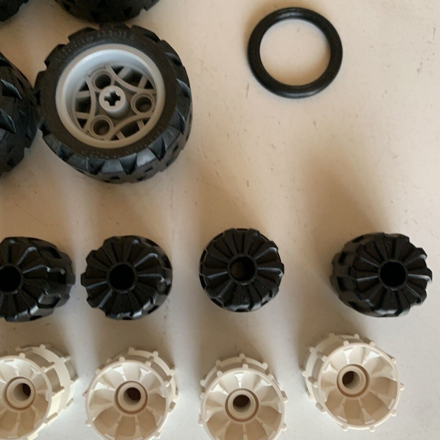 43x Lego Mindstorms Wheels Tires parts