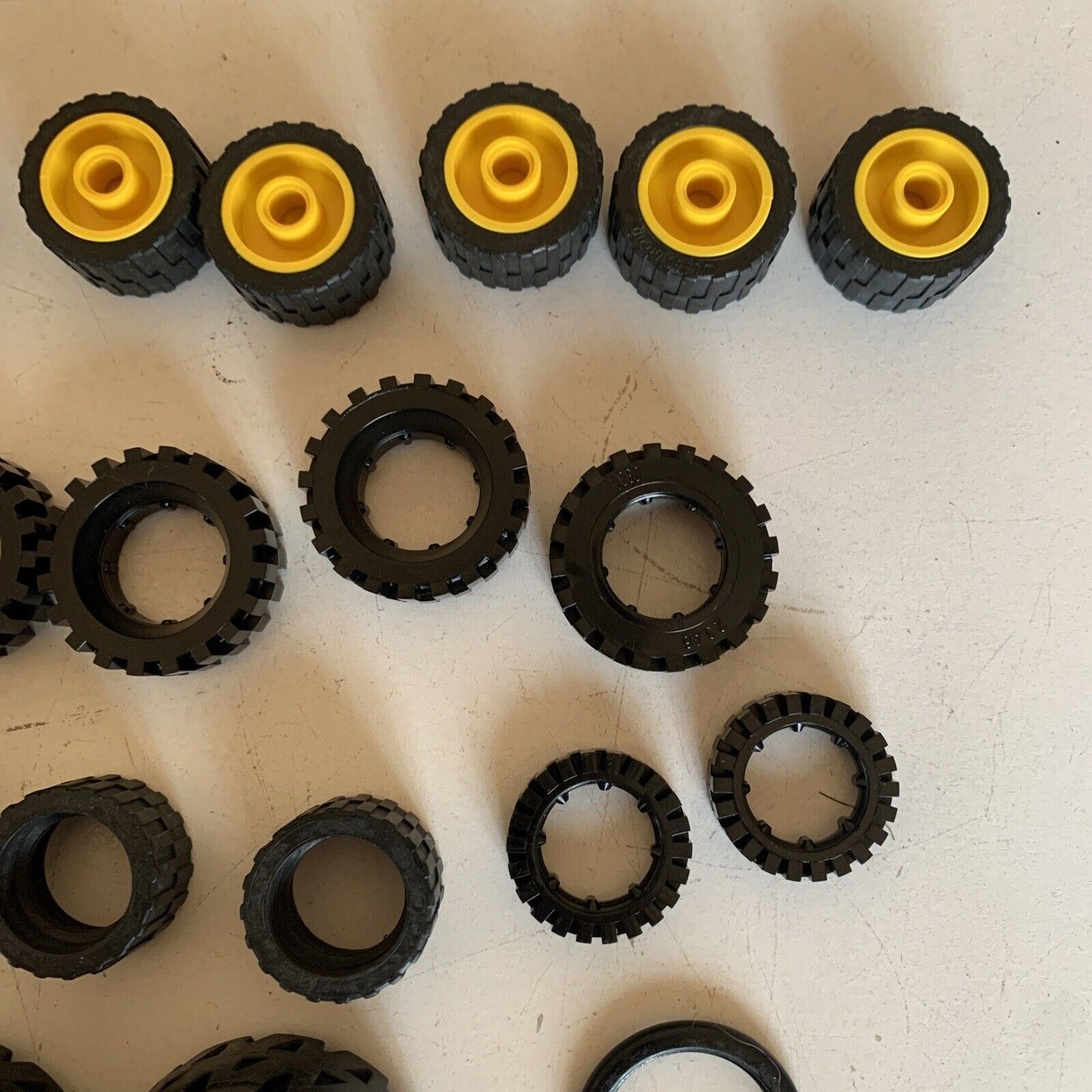 43x Lego Mindstorms Wheels Tires parts