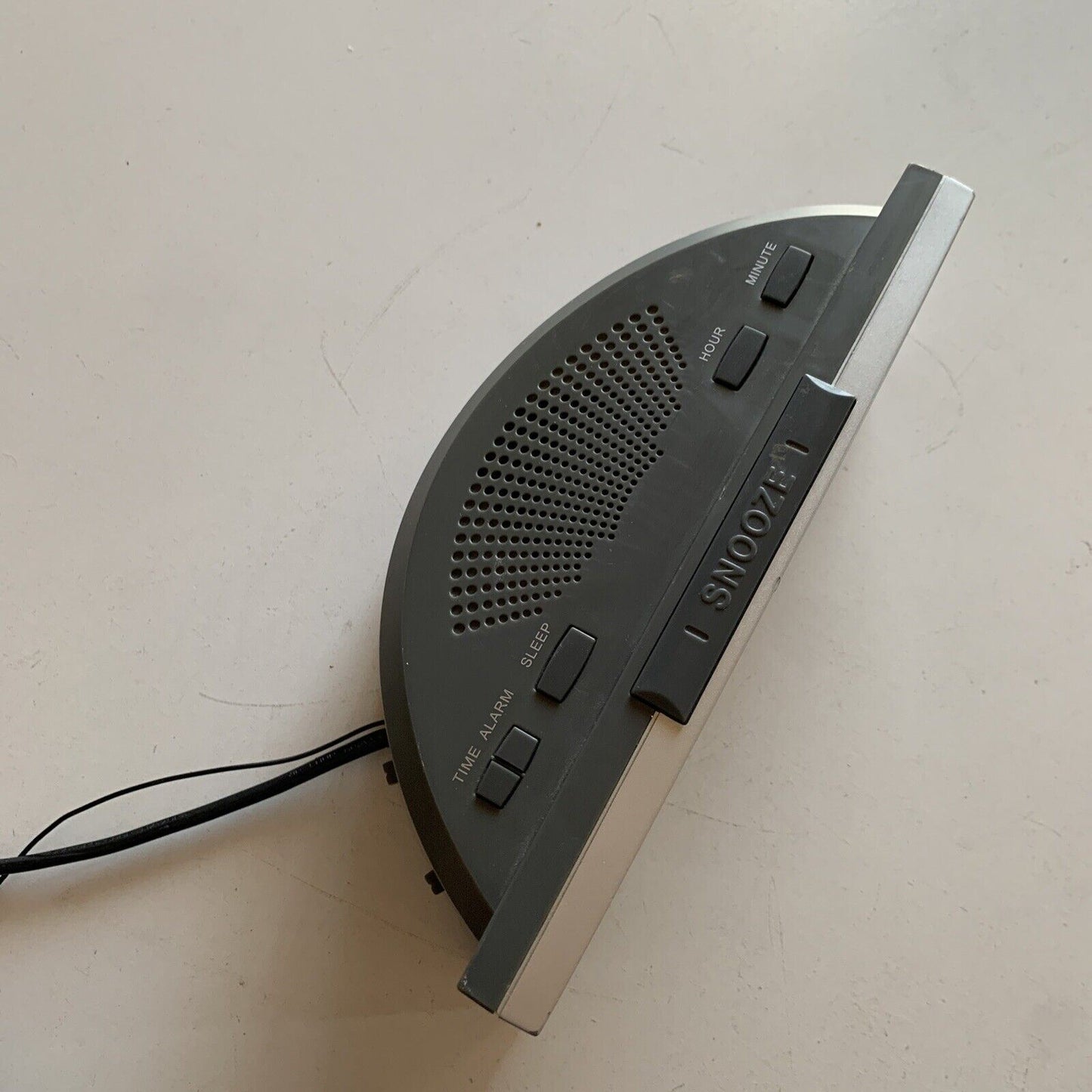 Dick Smith Large Display LED Alarm Clock AM/FM Radio A4385