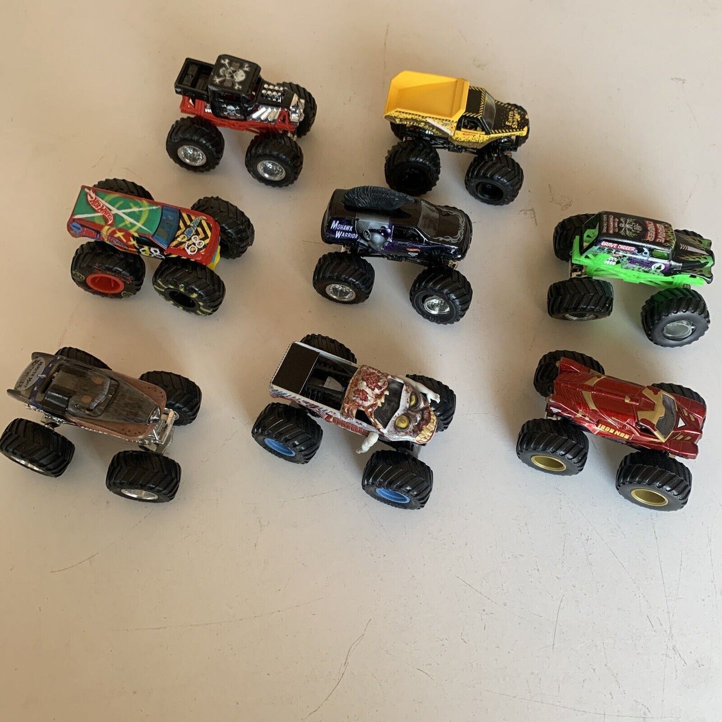 8x Mattel Hot Wheels Monster Trucks