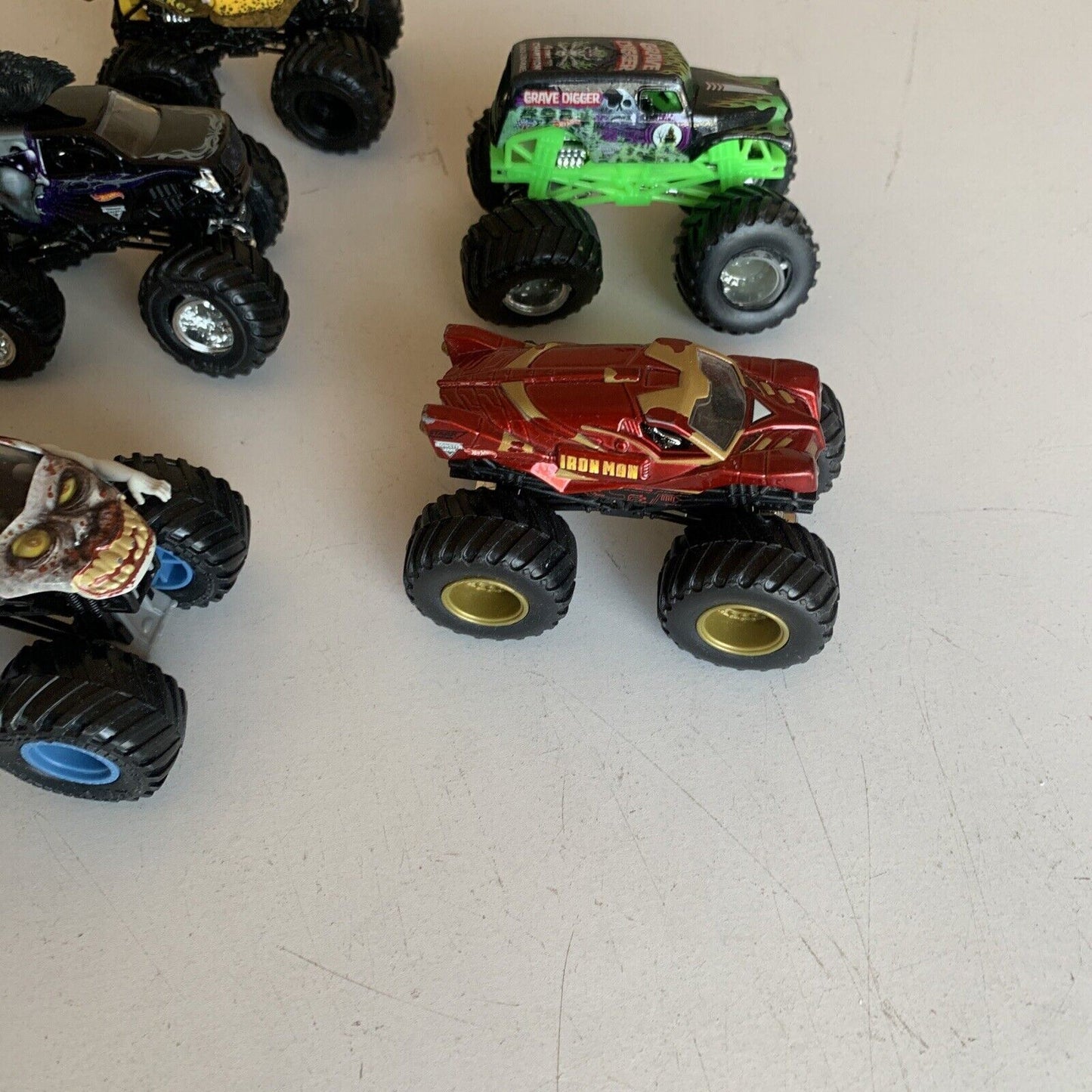 8x Mattel Hot Wheels Monster Trucks