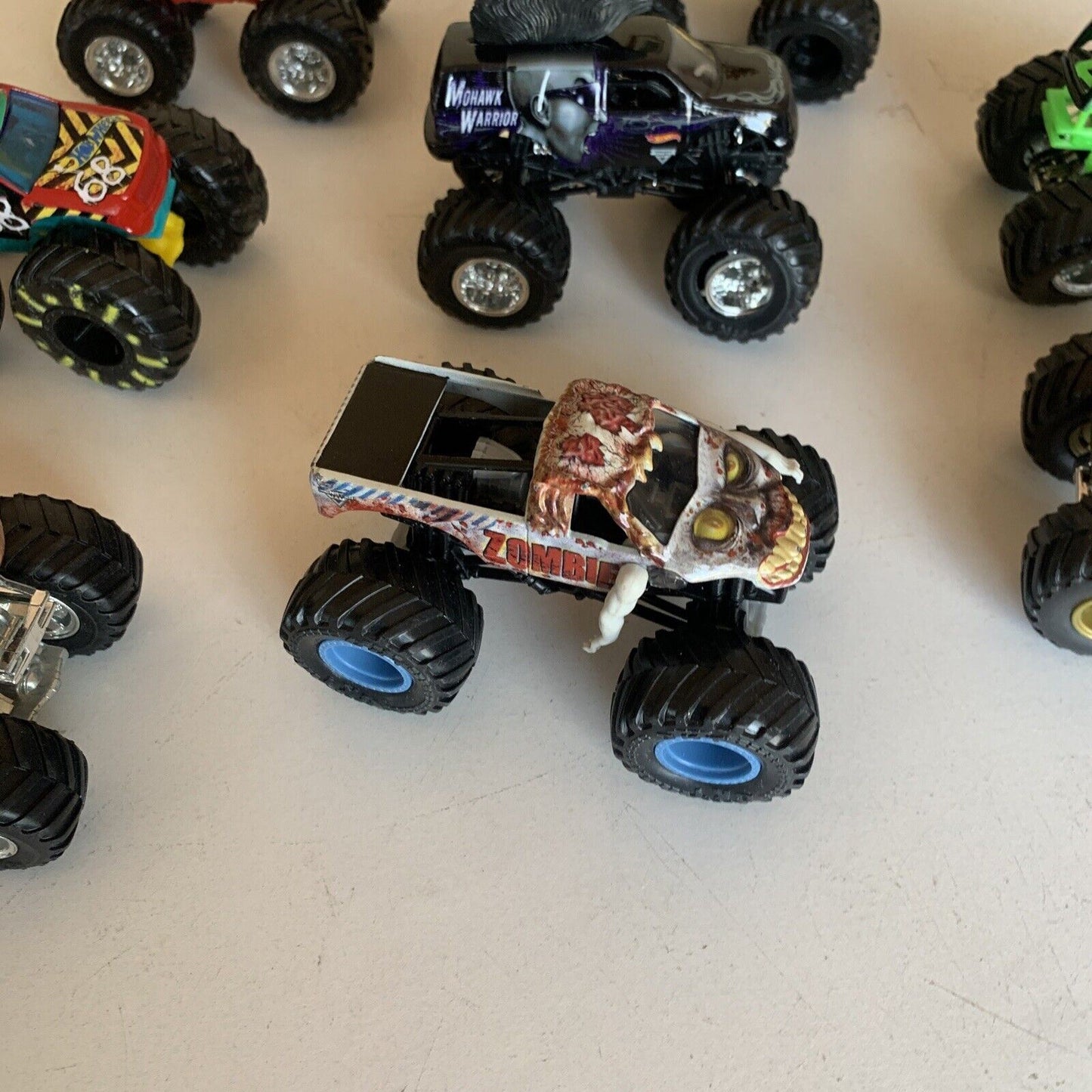 8x Mattel Hot Wheels Monster Trucks