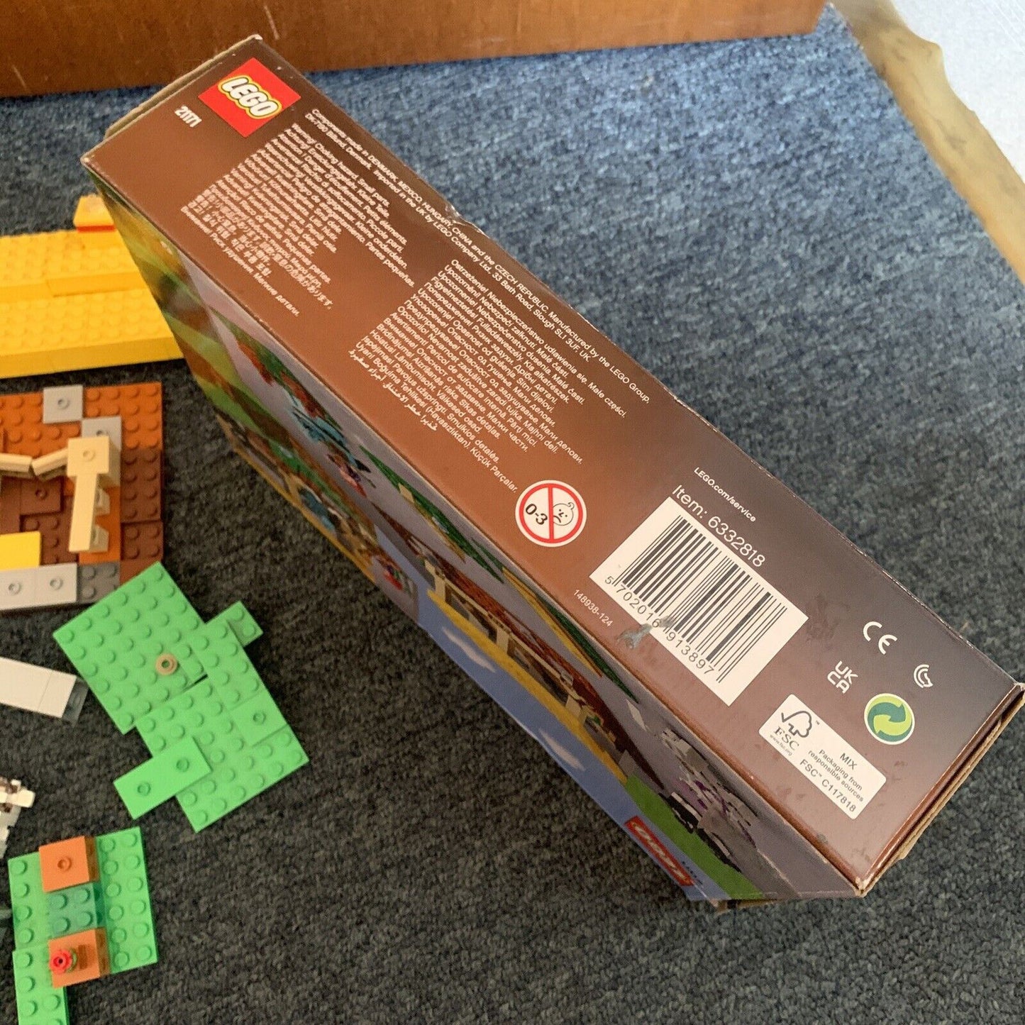 LEGO Minecraft: The Horse Stable (21171)