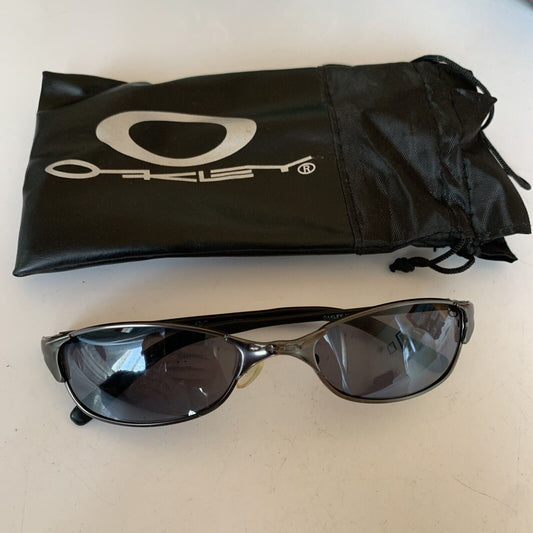 Oakley Sunglasses 43-O *Missing Left Nose Pad