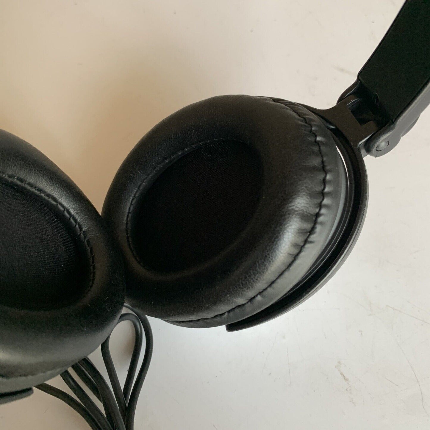 Maxwell Noise Cancelling Headphones NC-11 3.5mm plug *Right Speaker not working