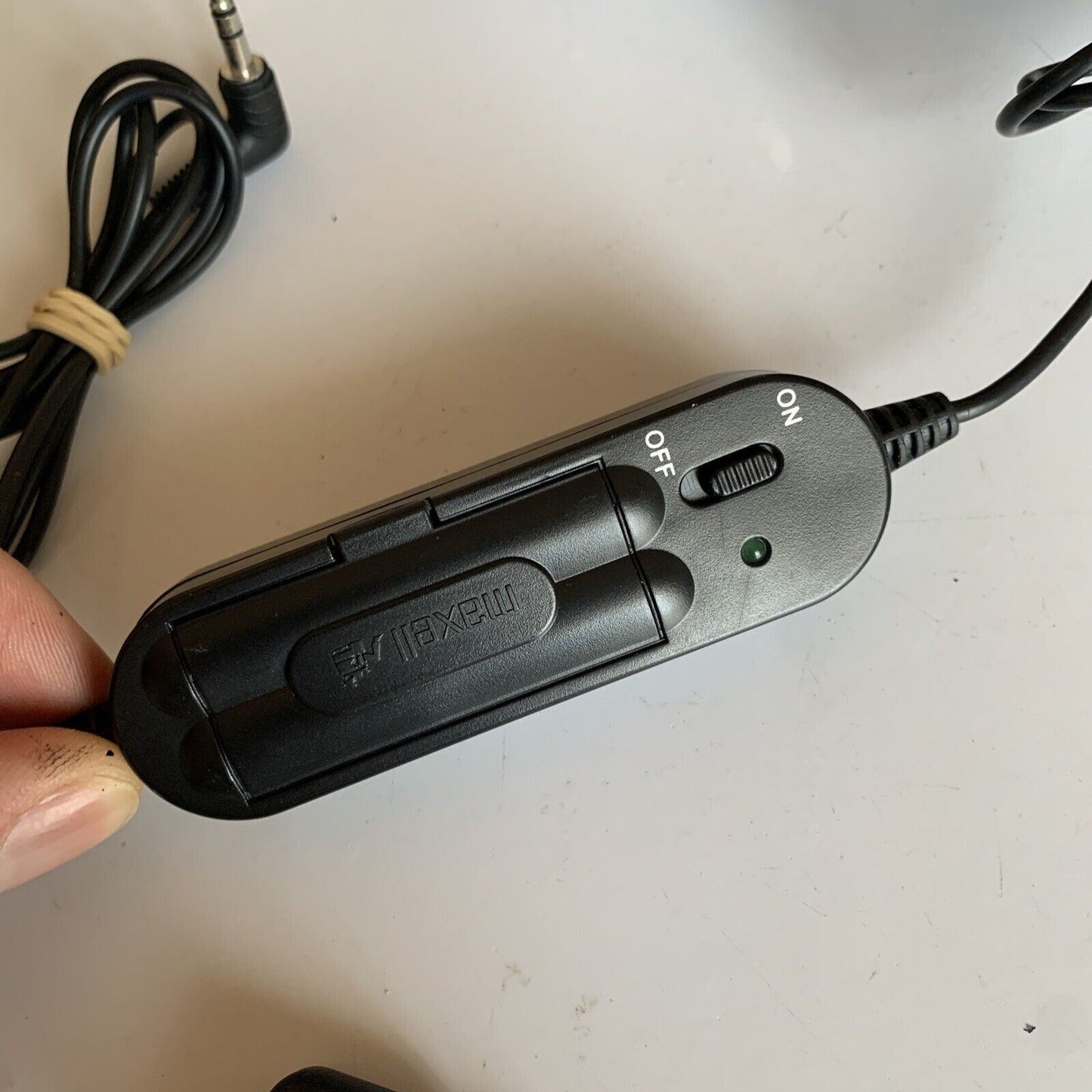 Maxwell Noise Cancelling Headphones NC-11 3.5mm plug *Right Speaker not working