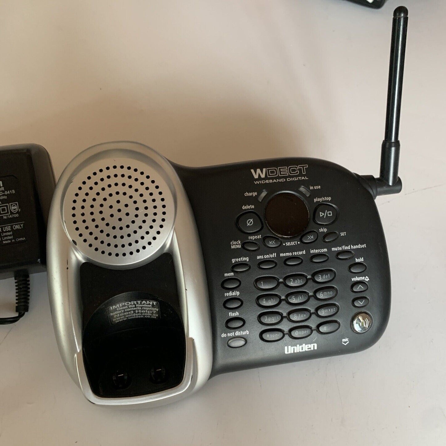 Uniden WDECT2355 Base Station & AC Adaptor AAD-041S