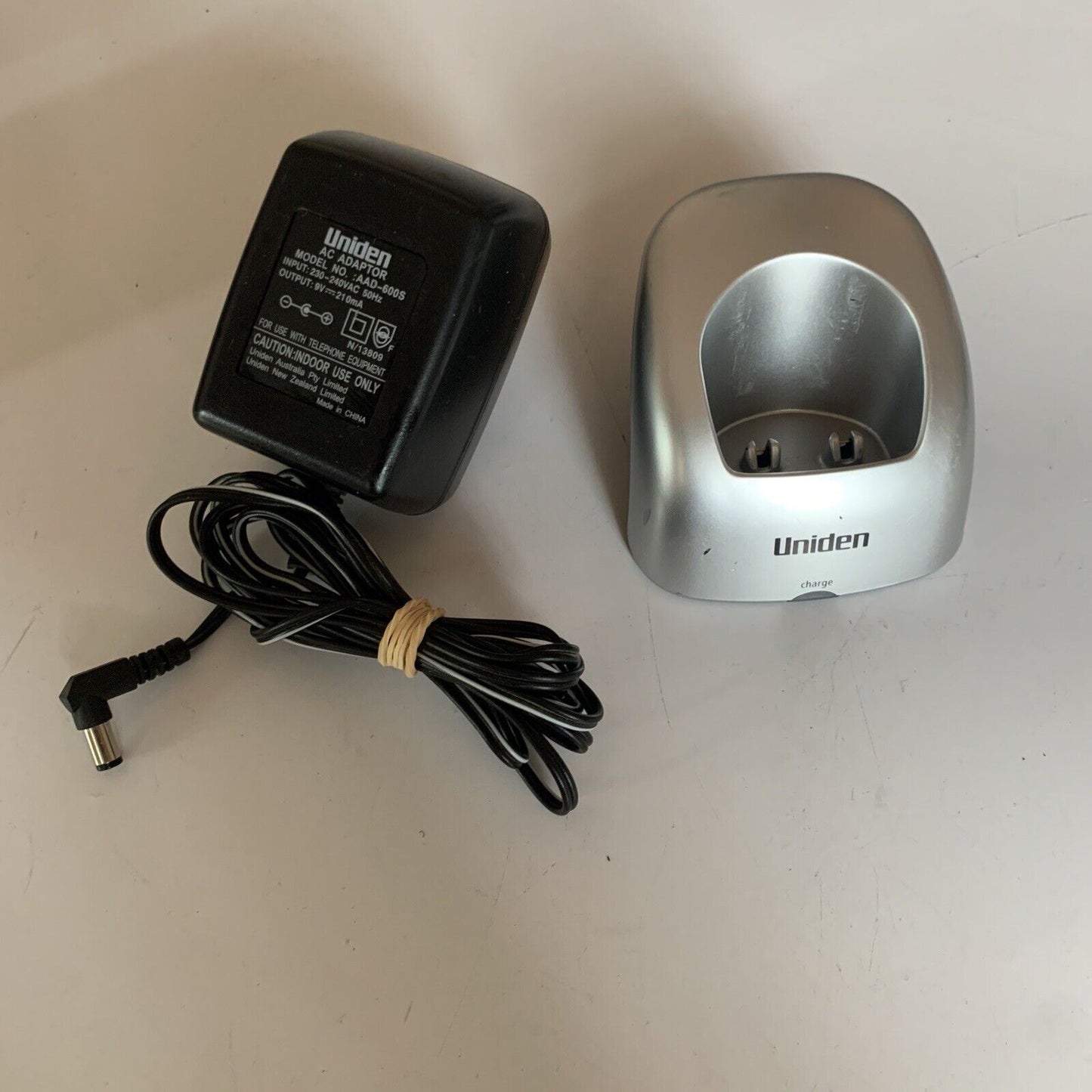 Uniden WDECT2305 Extension Charger & AC Adaptor AAD-600S